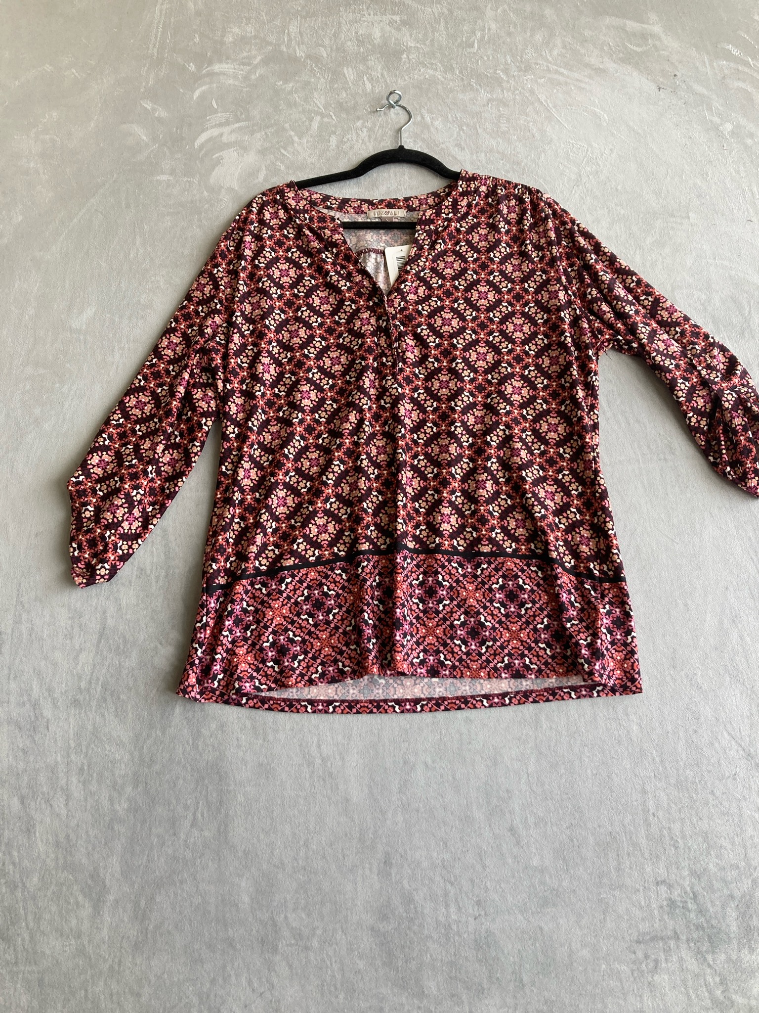 Roz & Ali Burgundy Floral Lightweight Knit Tunic Top Size L