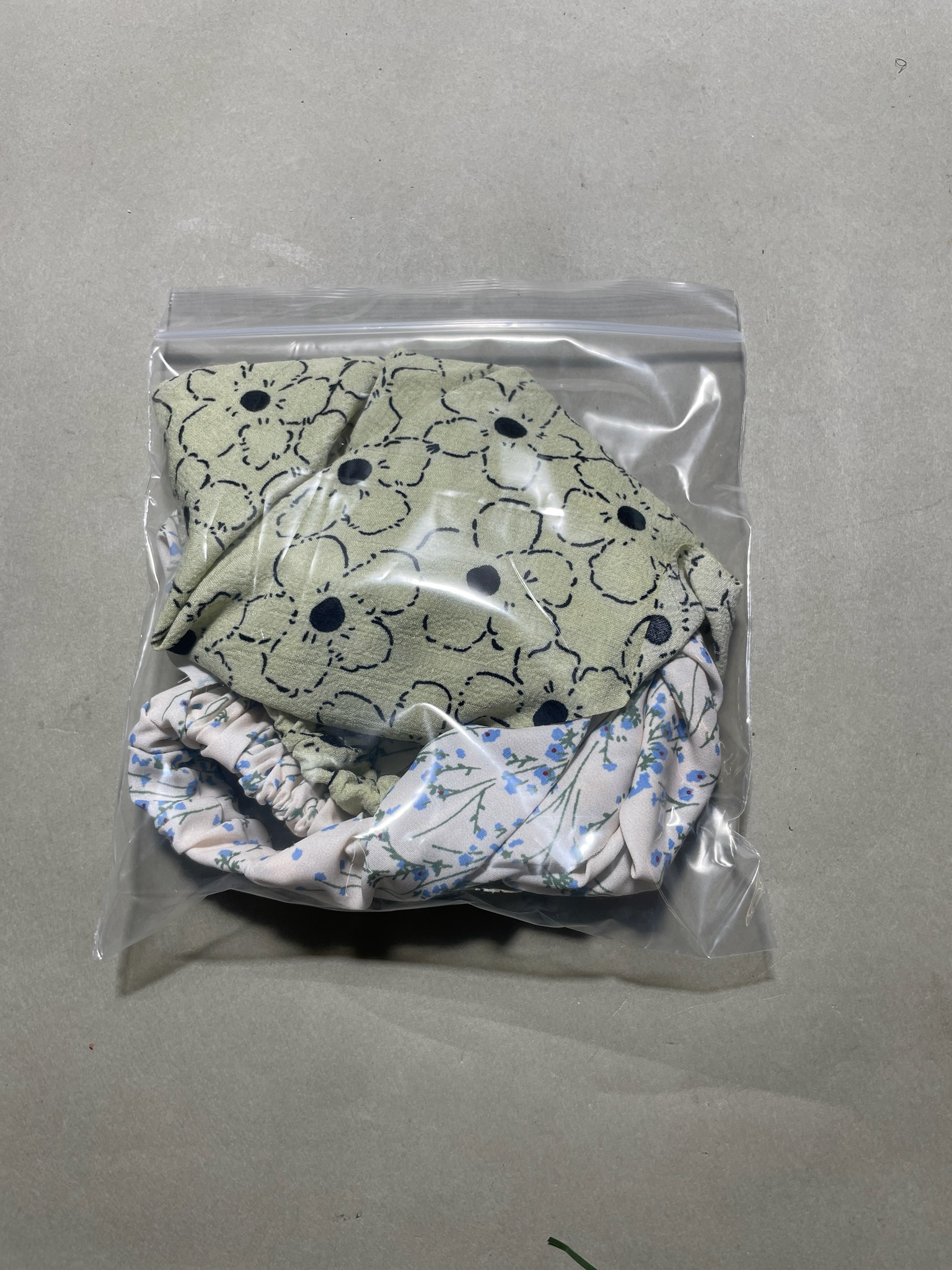 Multicolor Floral Scrunchie Set