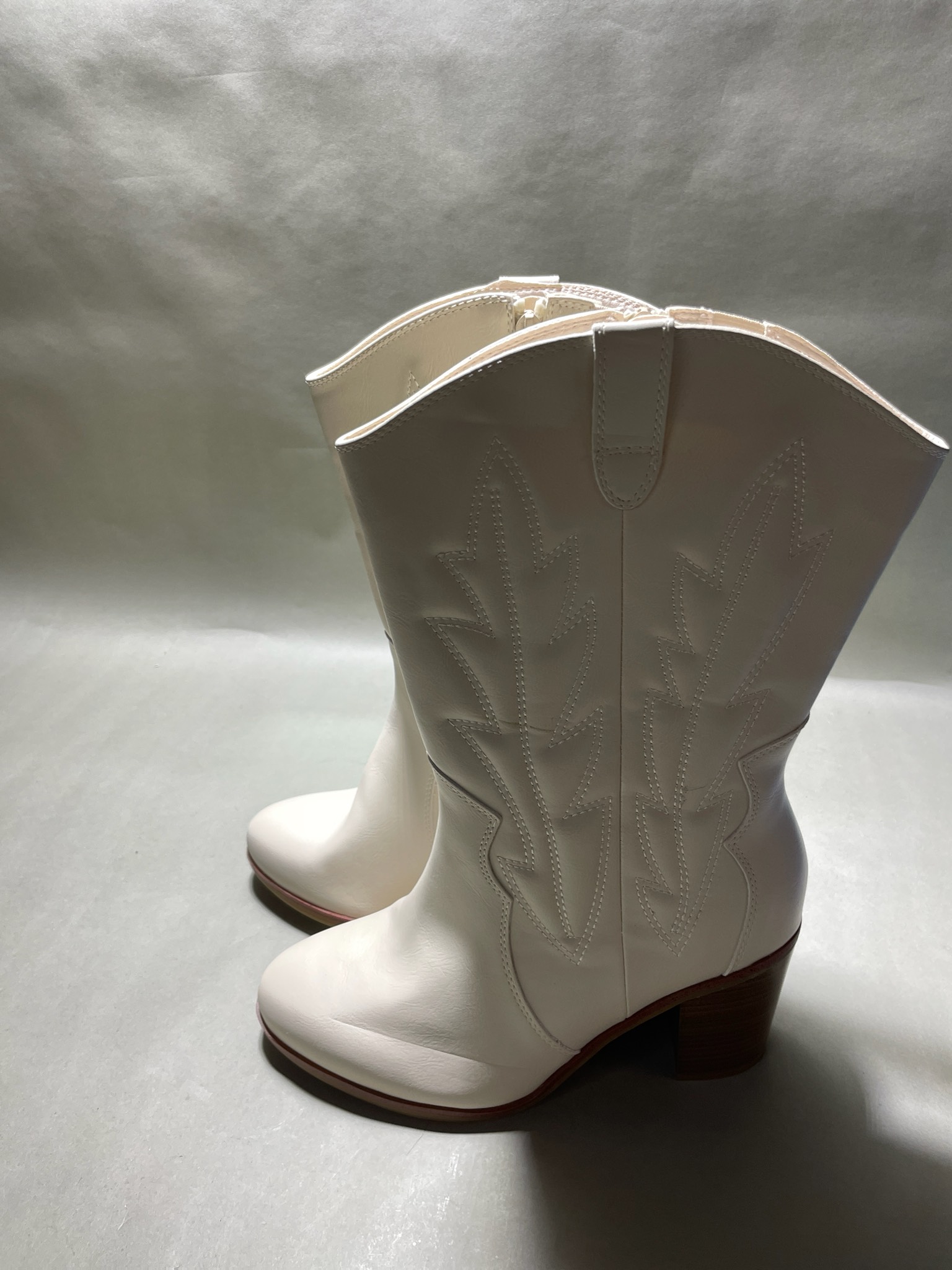 Torrid Cream Mid-Calf Western Boots Size US 9.5WW