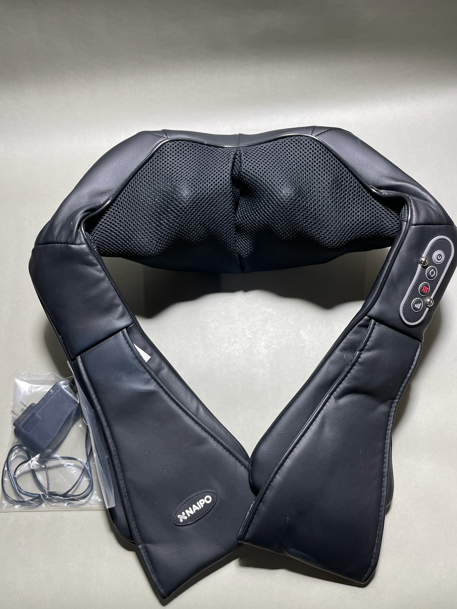 NAIPO Black Heated Neck and Shoulder Massager