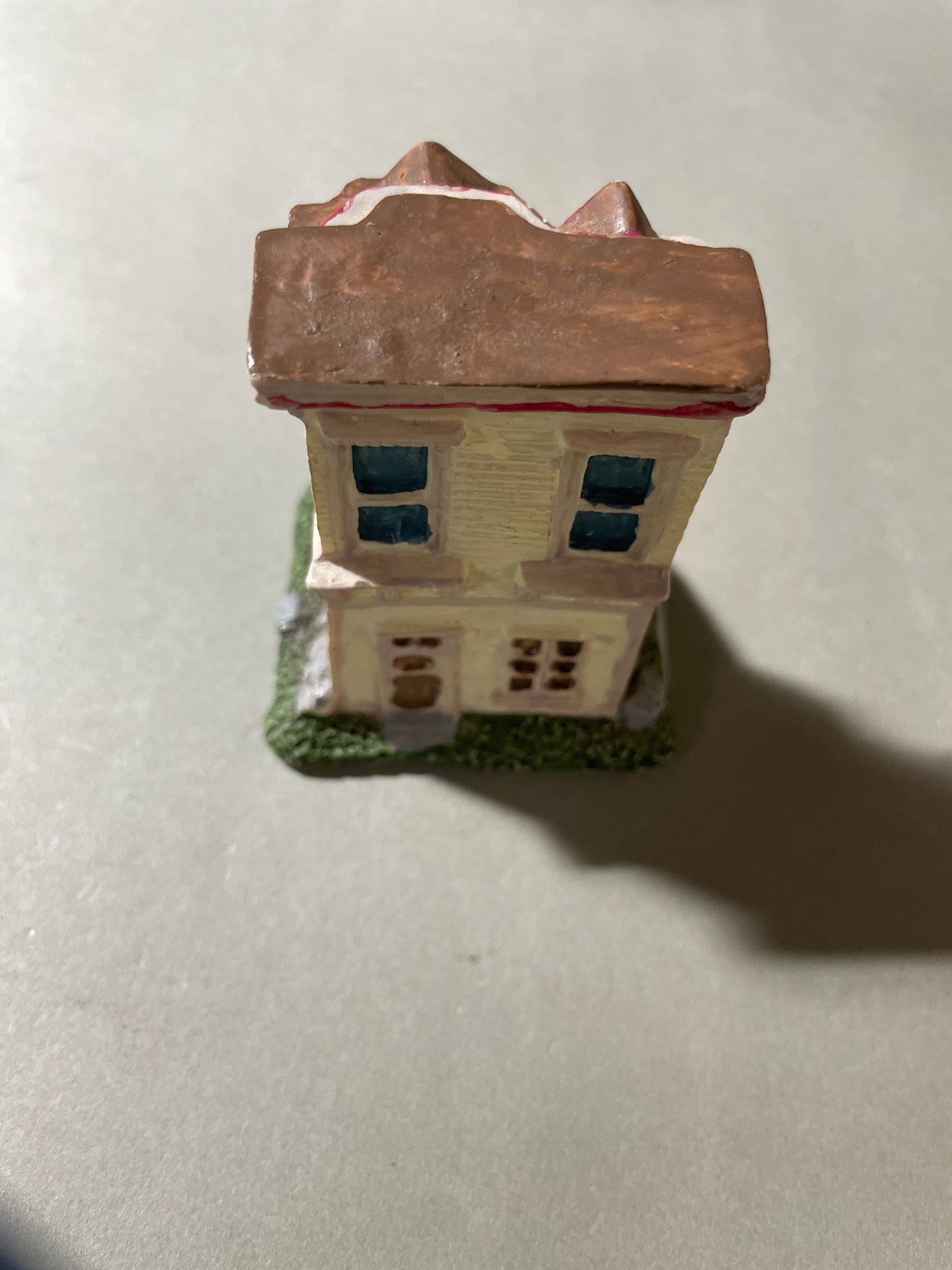 Cream Victorian Miniature House Size Small