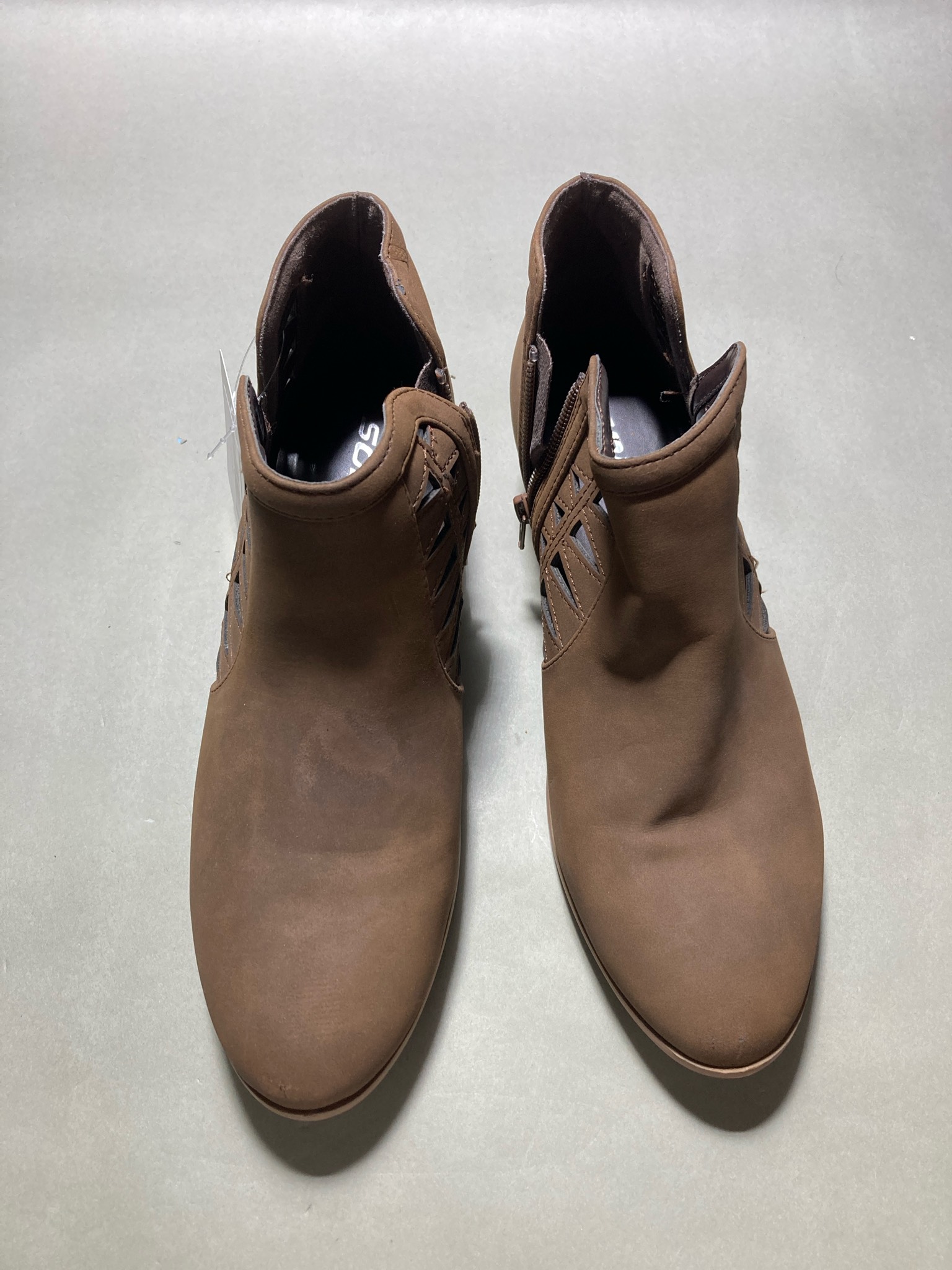 SODA Brown Cutout Ankle Booties Size Size 6