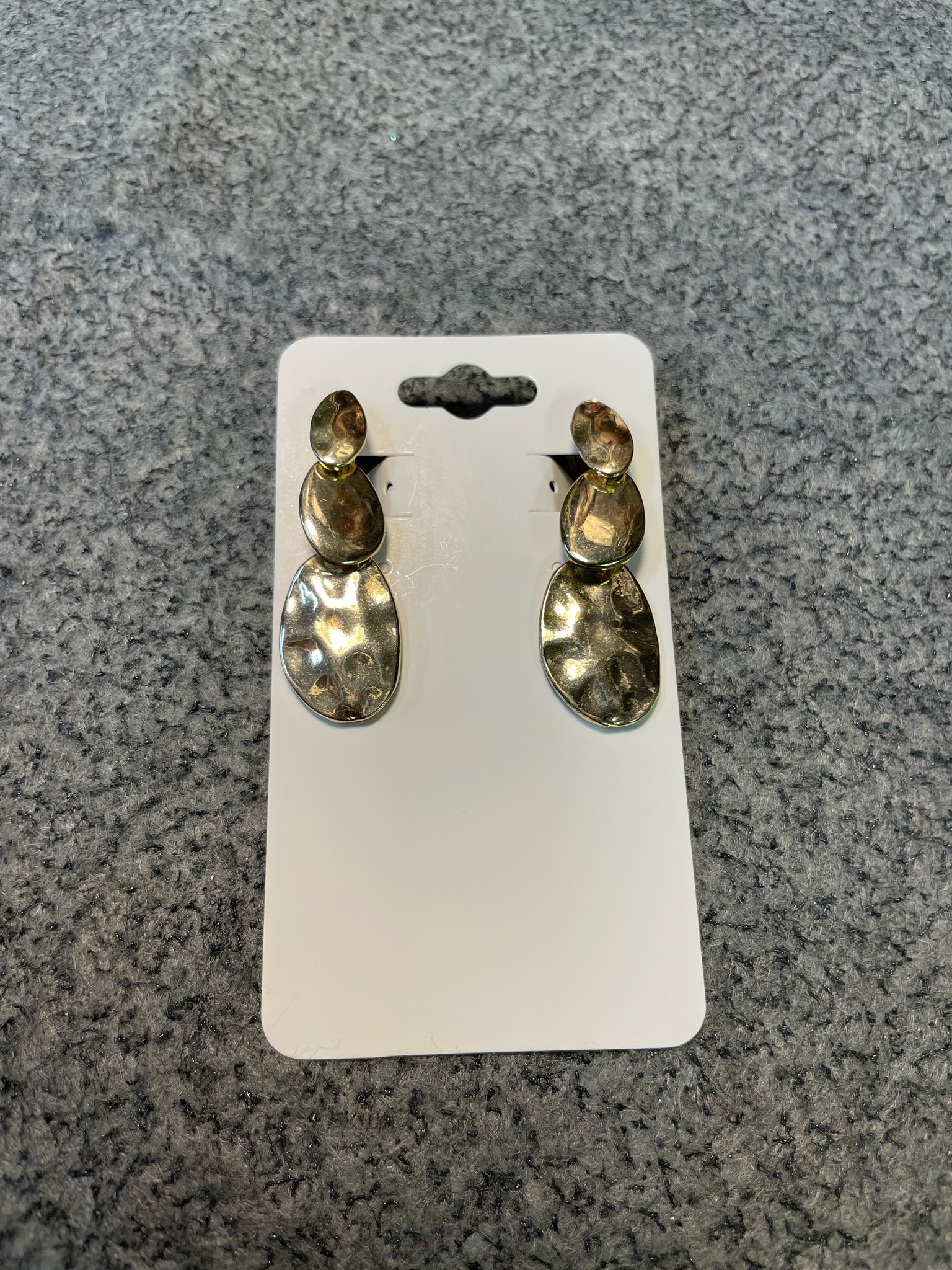 Vintage Gold Tone Oval Dangle Earrings