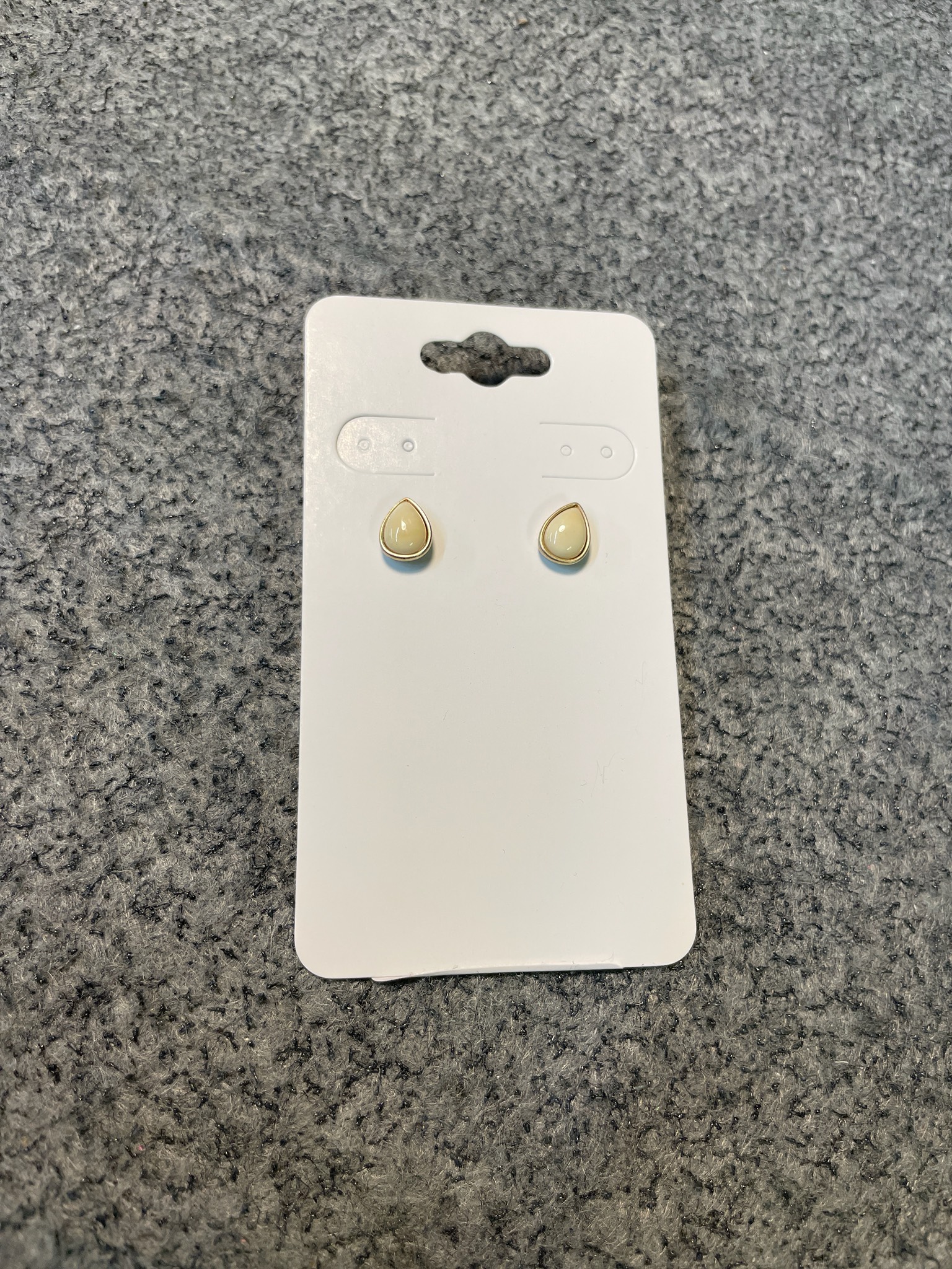Cream Teardrop Gold Tone Stud Earrings
