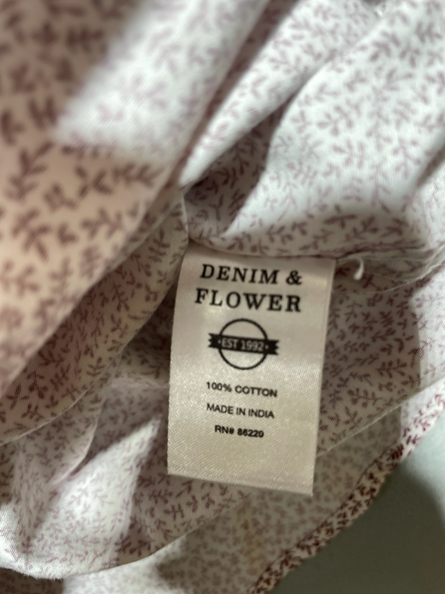 Denim & Flower white and red floral button up shirt size large