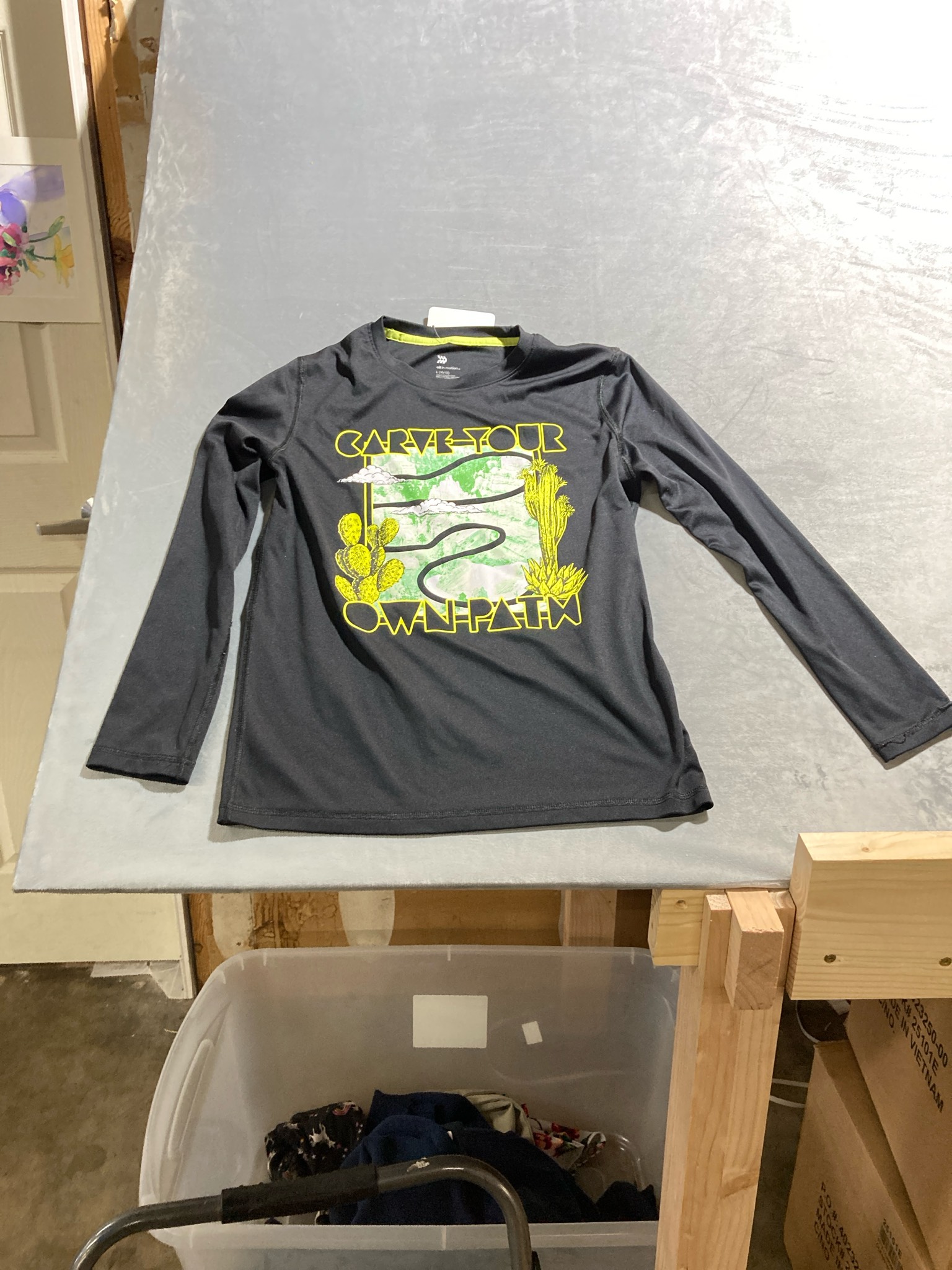 All in Motion Black Recycled Polyester graphic shirt size 10/12