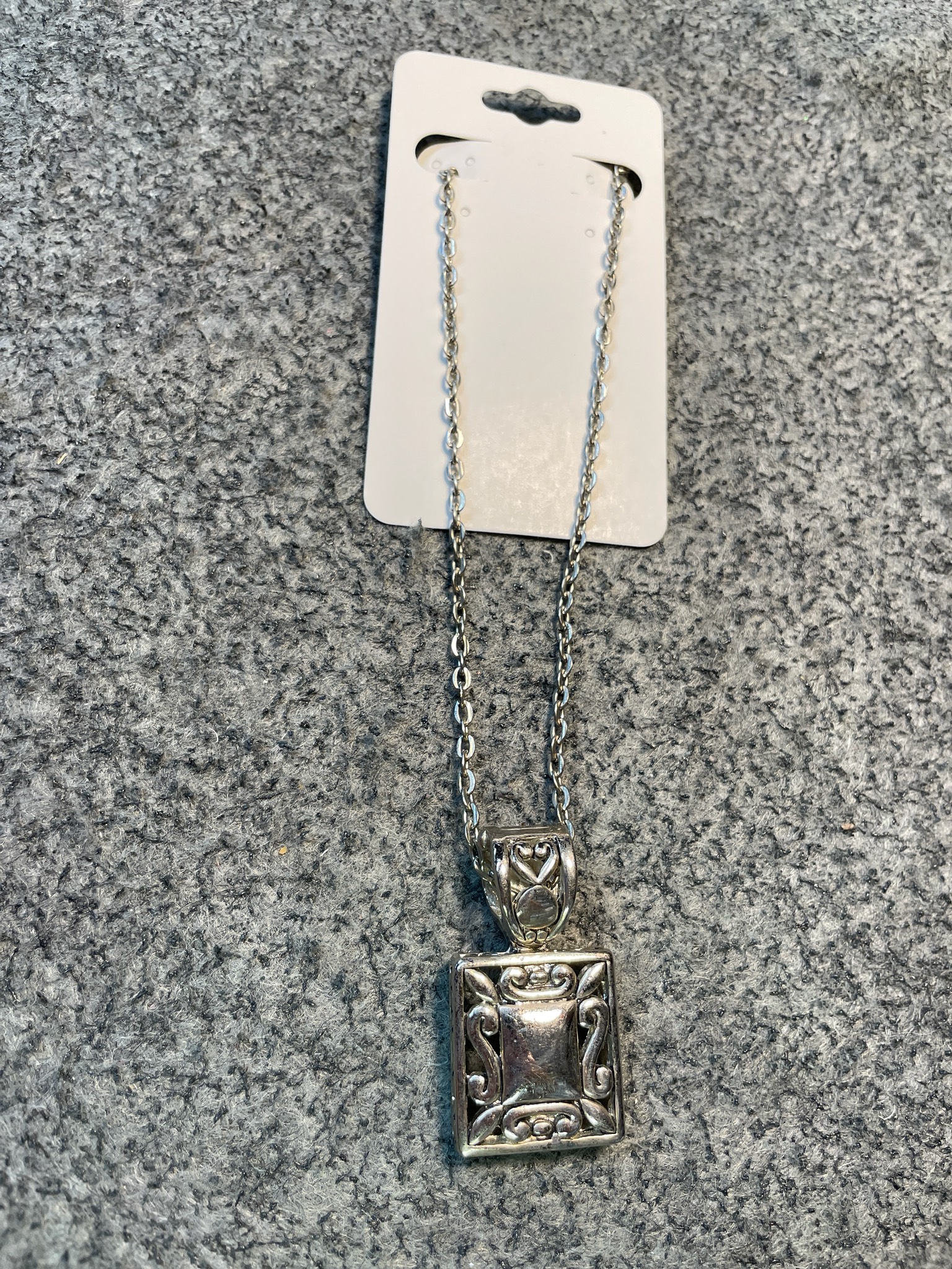 Silver Tone Filigree Pendant Necklace