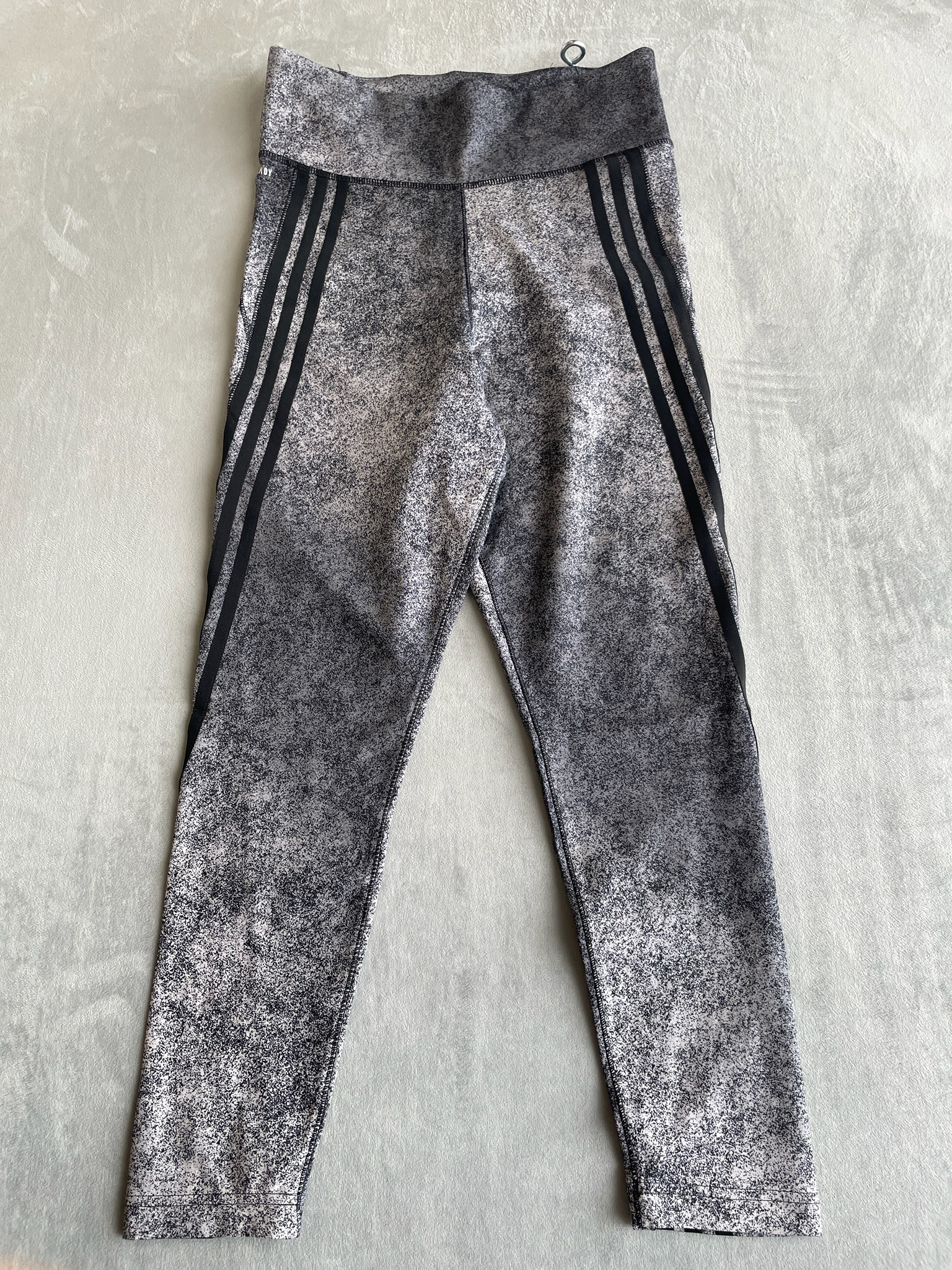 adidas Light Grey Speckled Synthetic Knit Leggings Size M