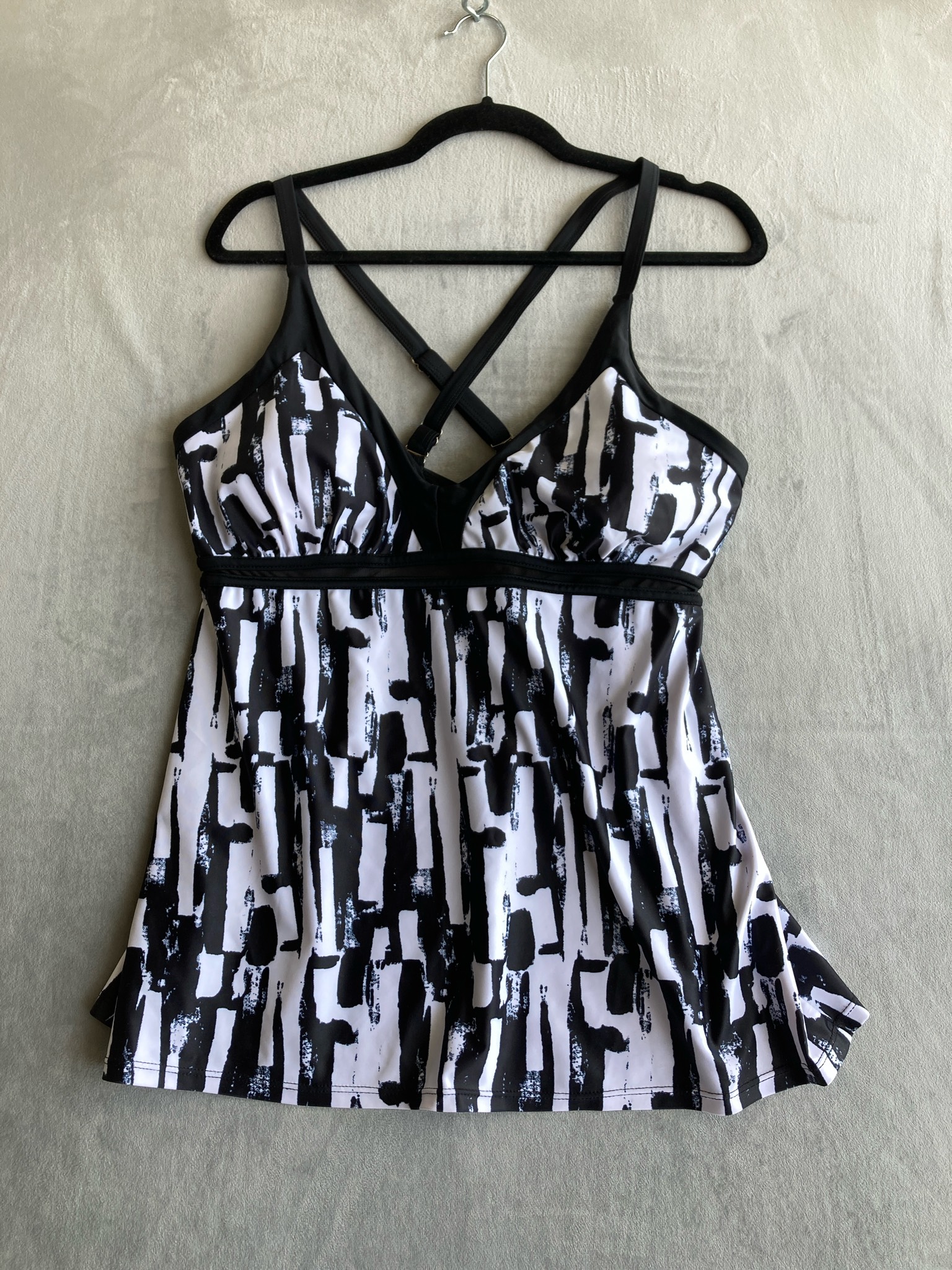Black White Polyester-Spandex Swimdress Size XL