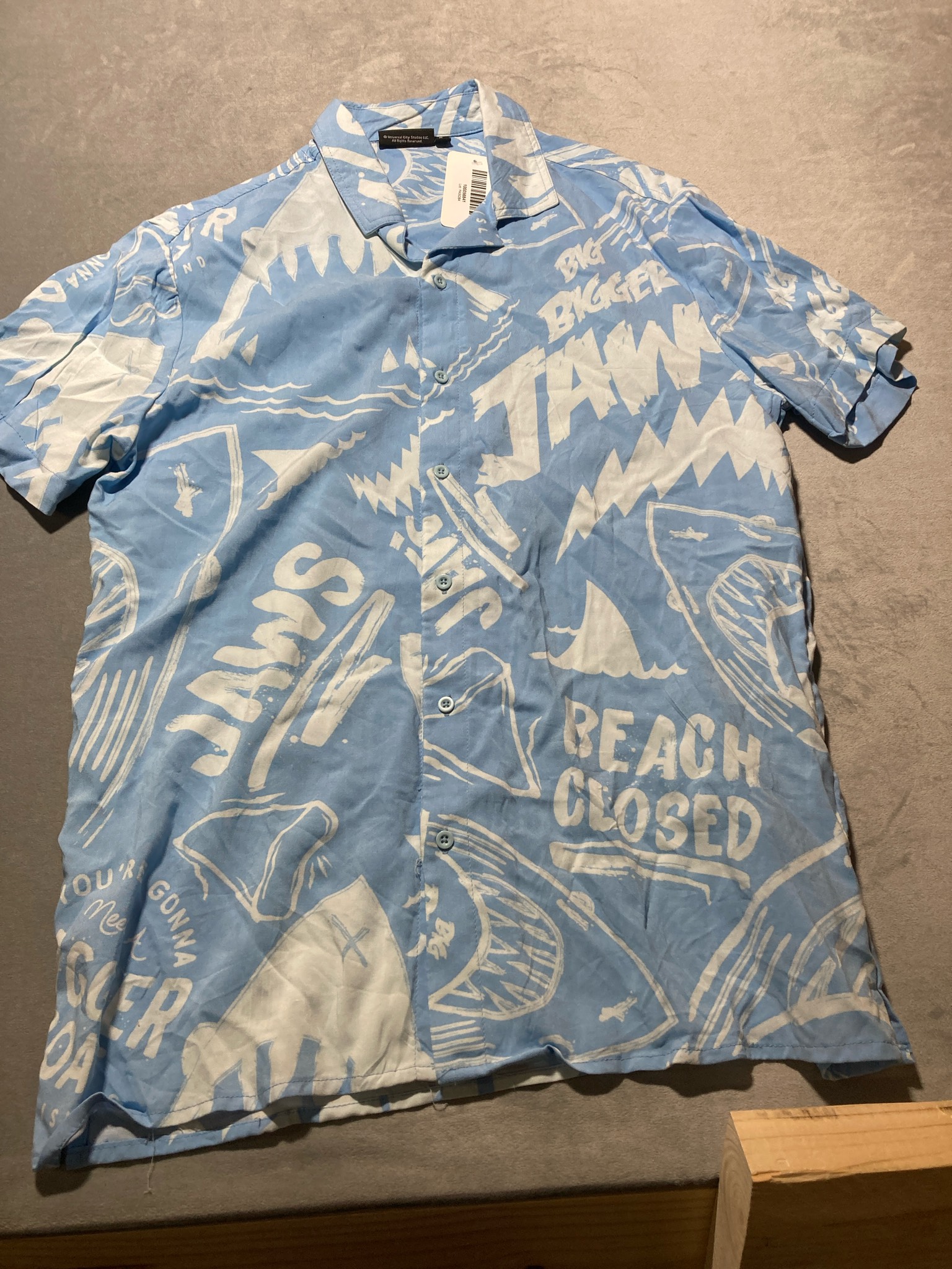 JAWS Light Blue Shark Graphic button up shirt size small