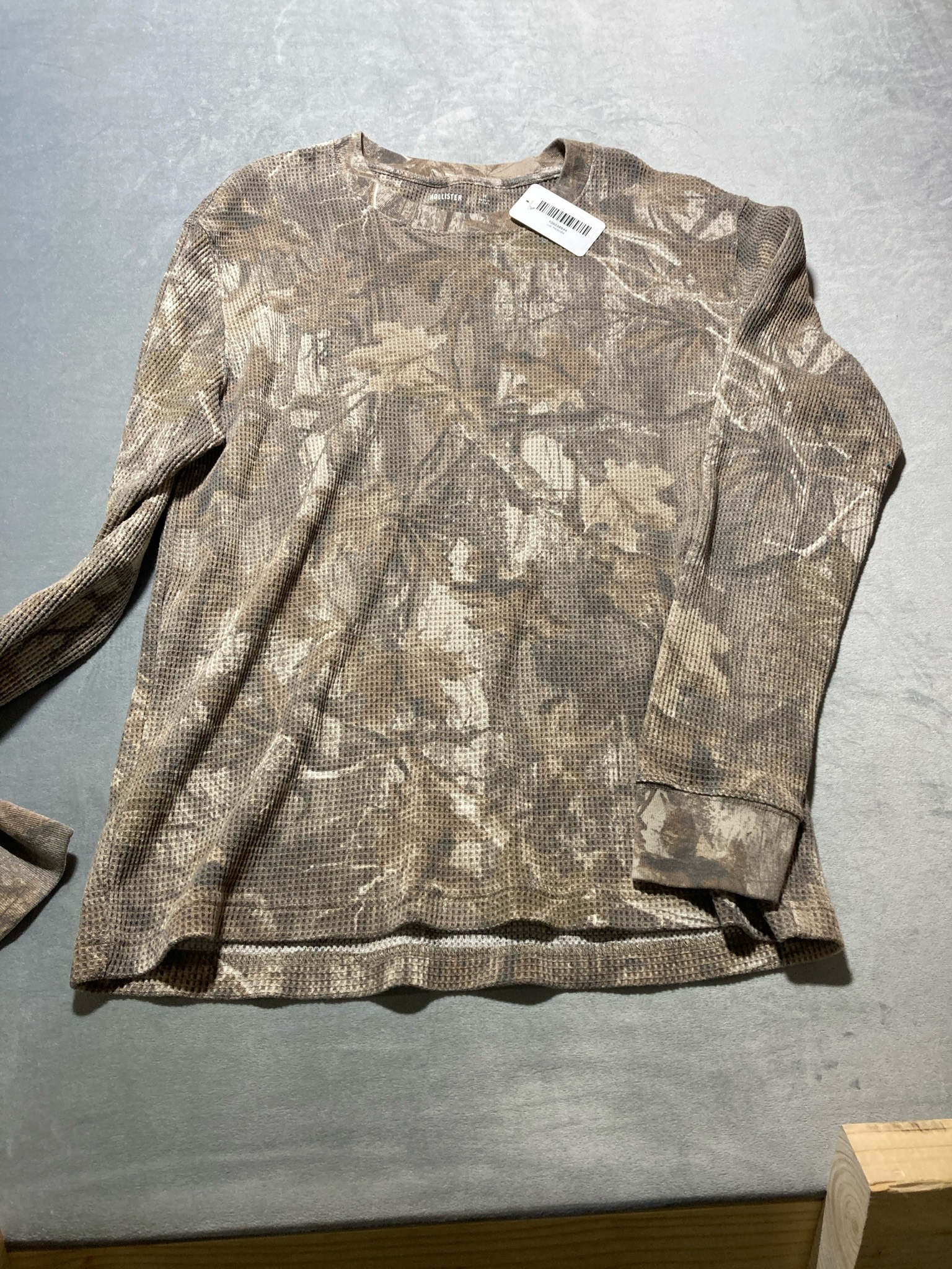 Hollister Brown Camouflage Waffle Knit Thermal Top Size M