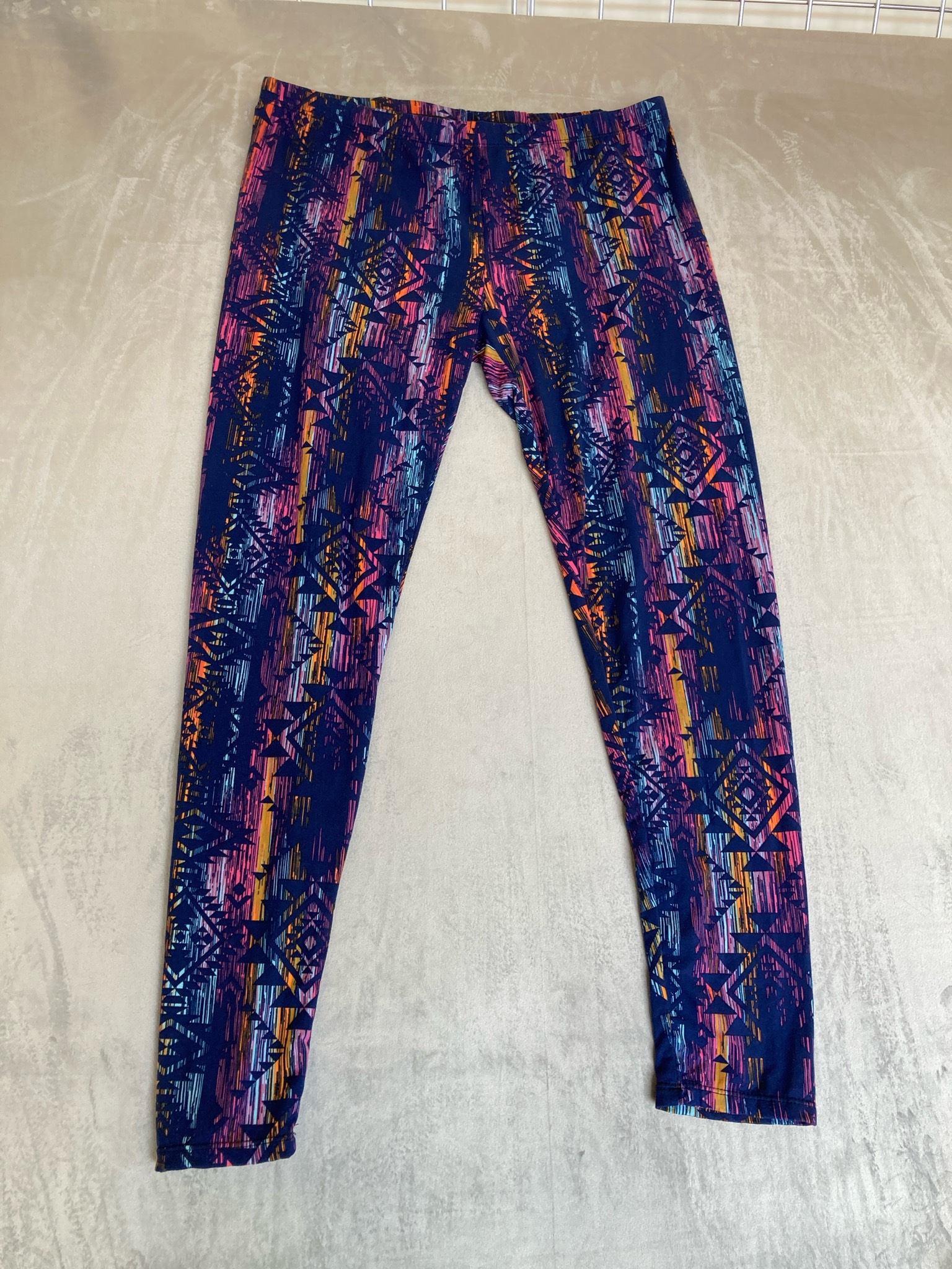 Bobbie Brooks Navy Geometric Leggings Size XL
