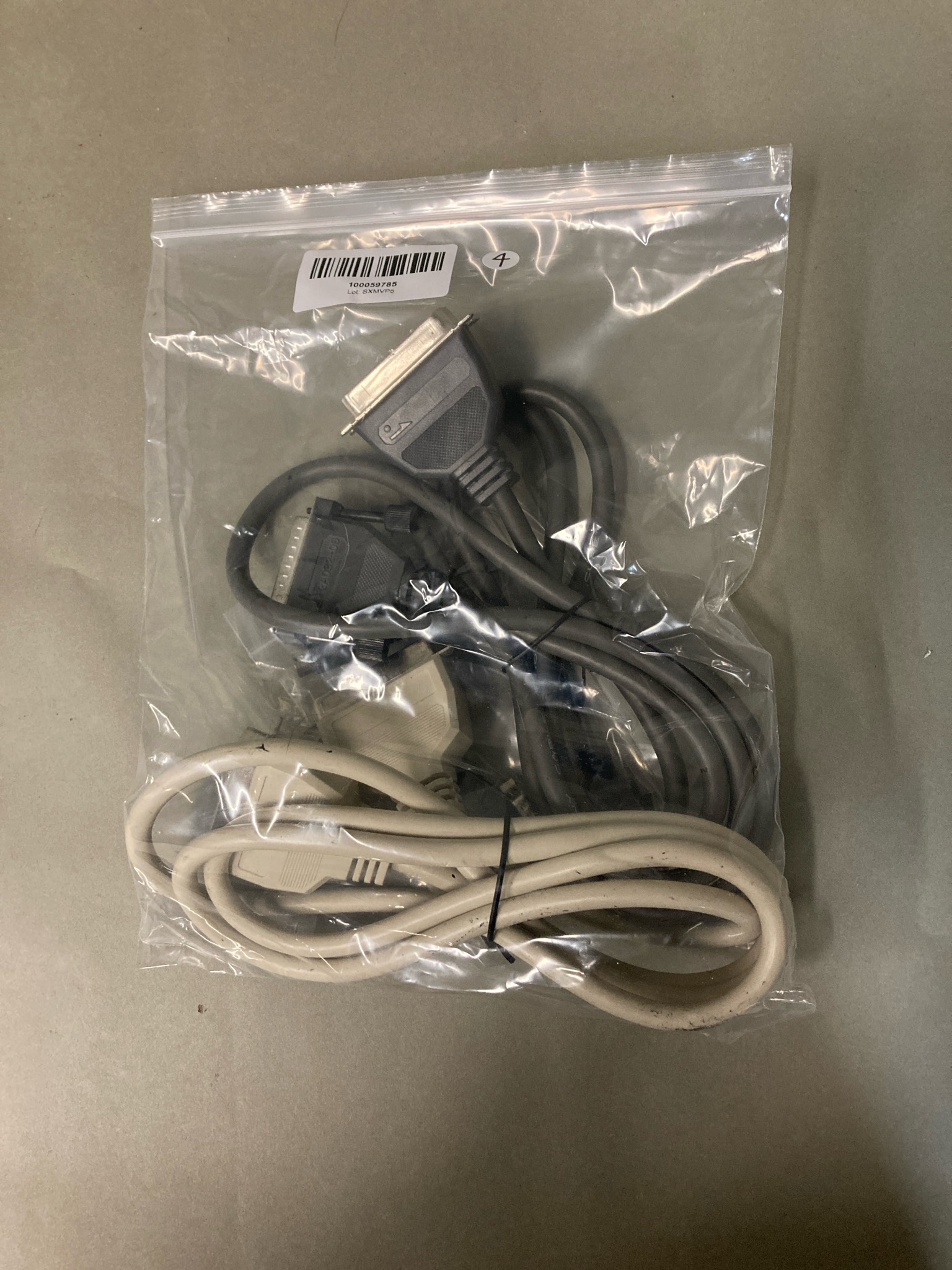 Beige and Black D-sub Cable Lot
