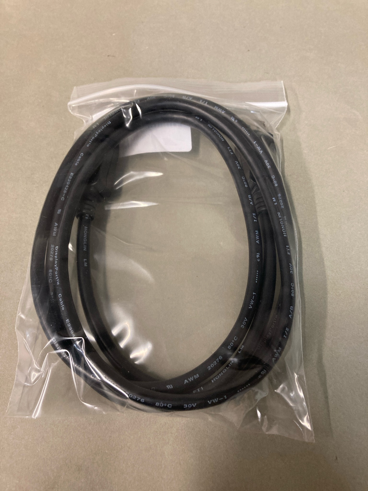 HONG-LIN Black DisplayPort Cable