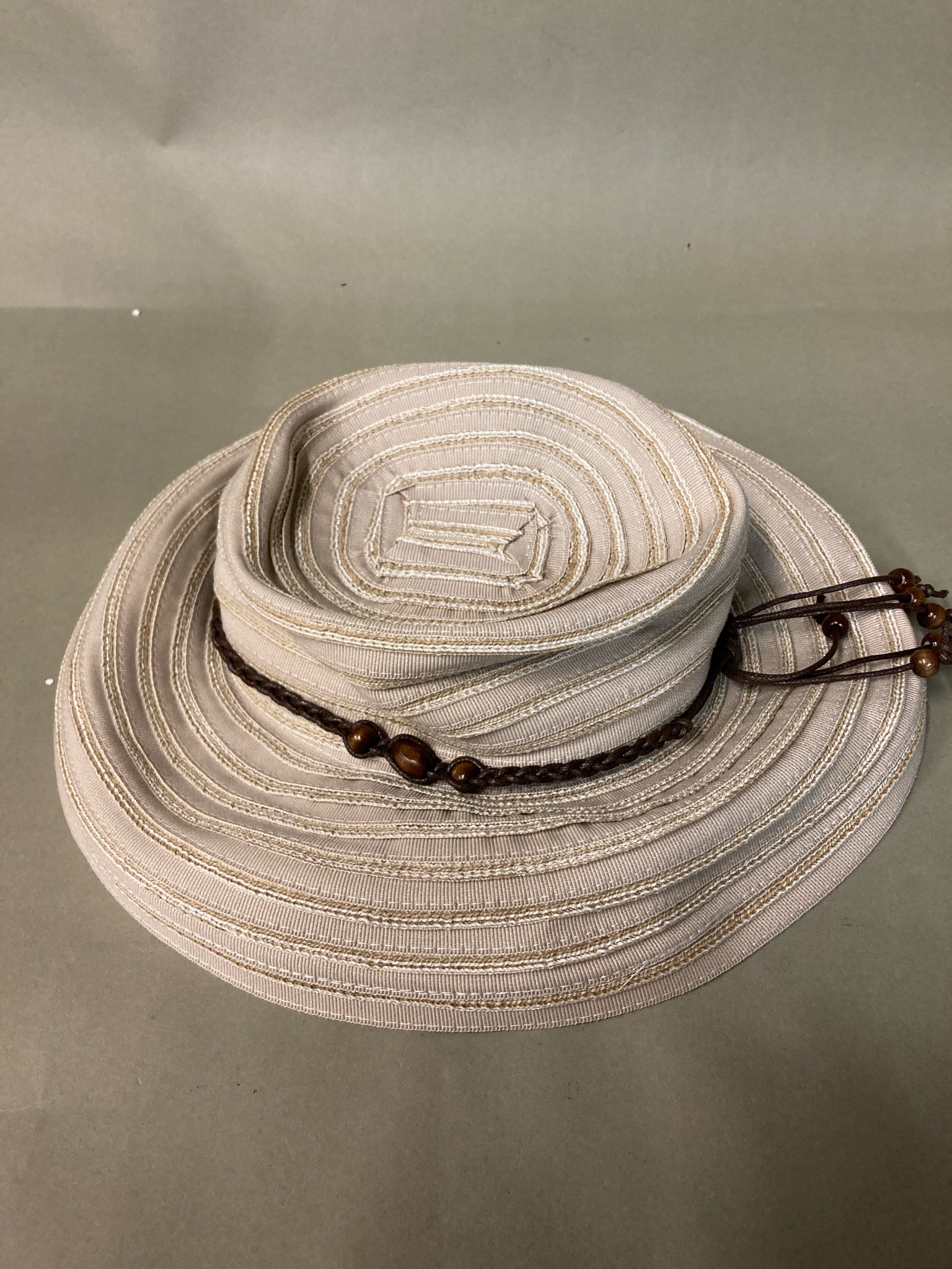 Sunday Afternoon Light Beige Wide Brim Sun Hat Size M