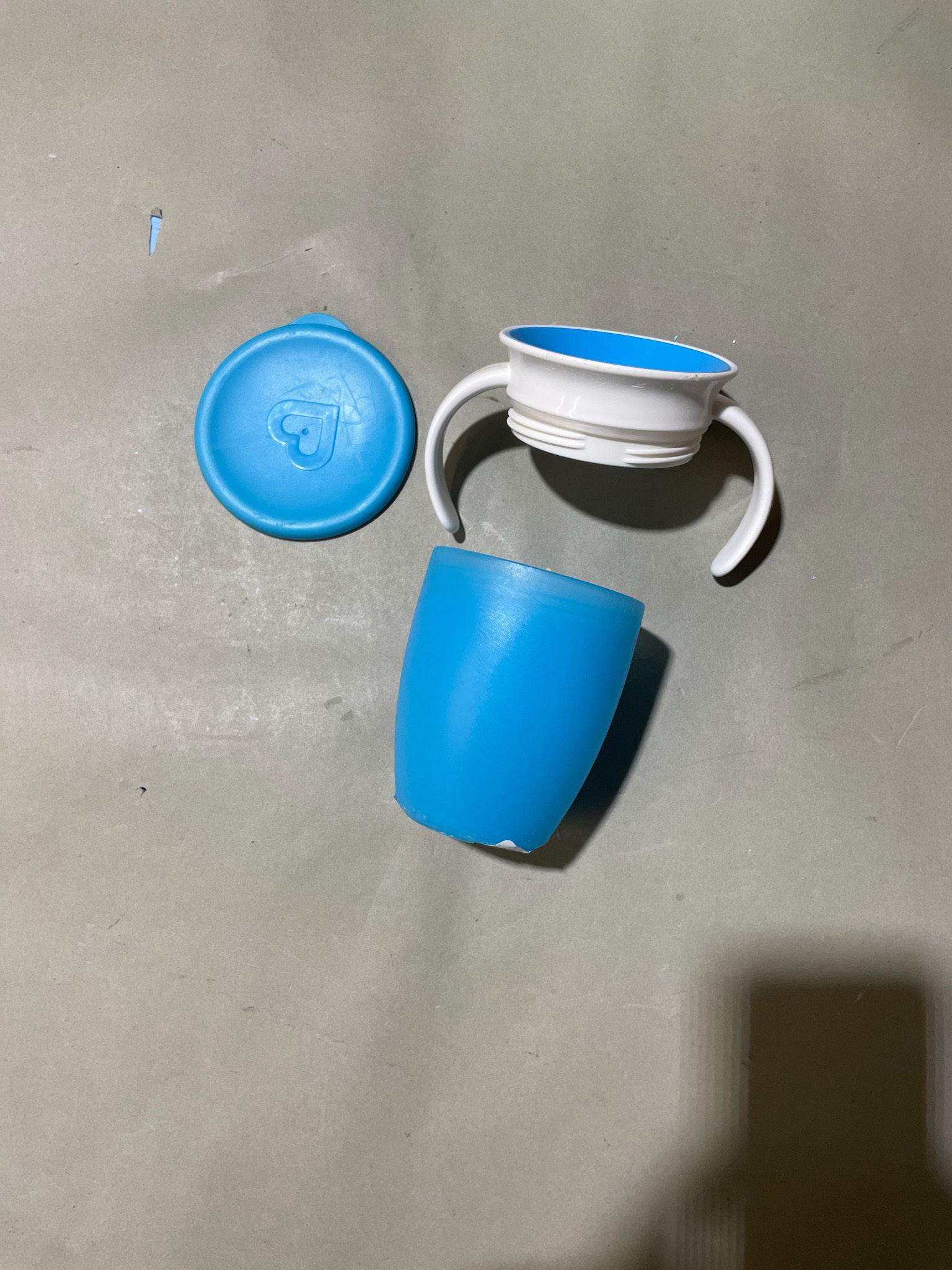 Blue 3-Piece Plastic Sippy Cup