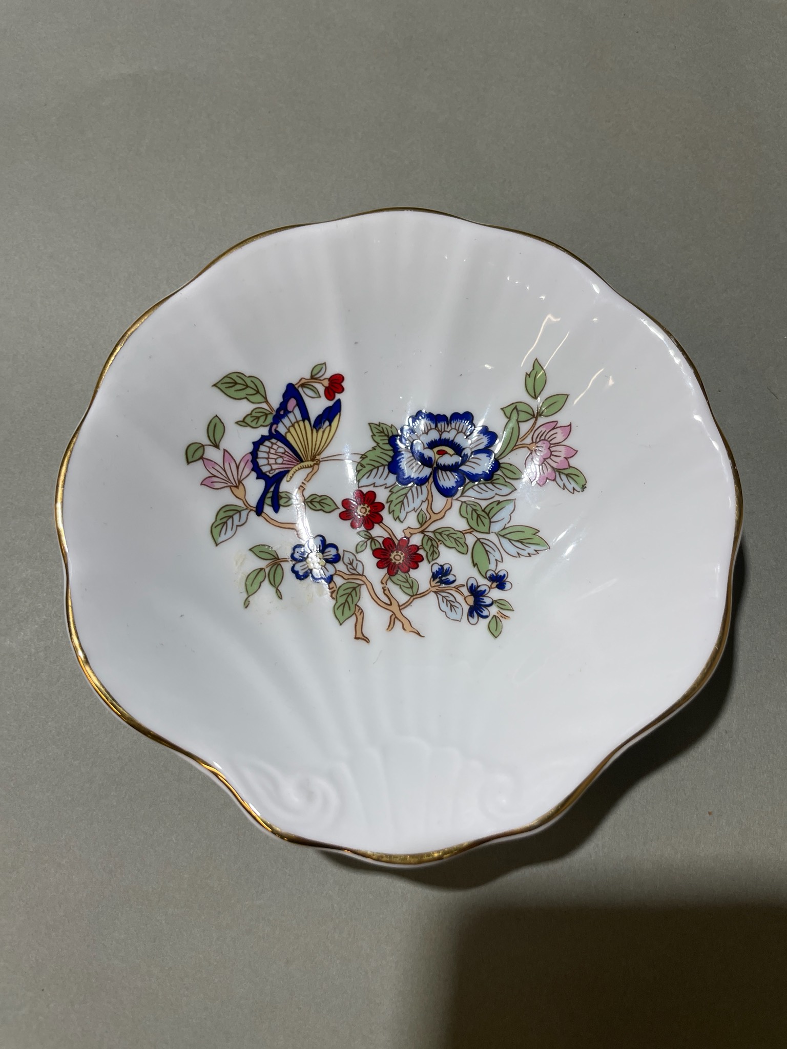 White Porcelain Scalloped Trinket Dish