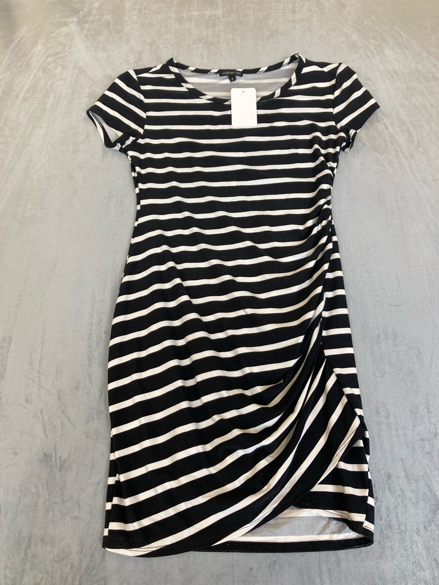 mmmCmmm Black-and-White Knit T-Shirt Dress Size M