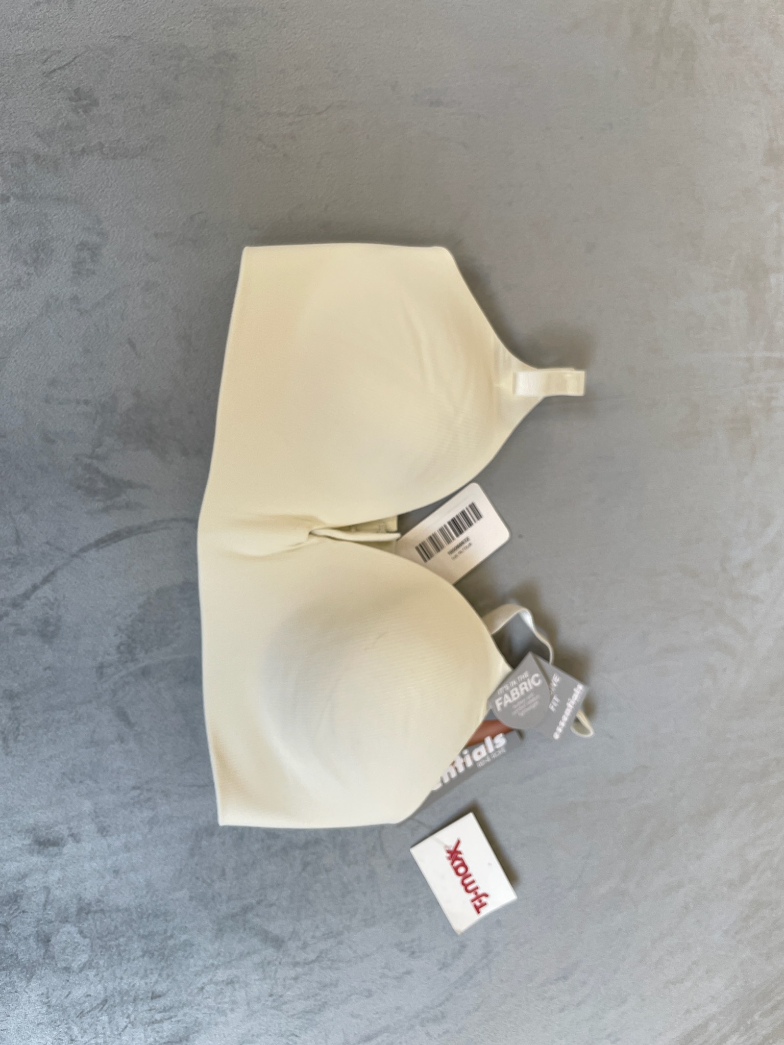 essentials Rene Rofe Cream Nylon-Spandex T-Shirt Bra Size 36D