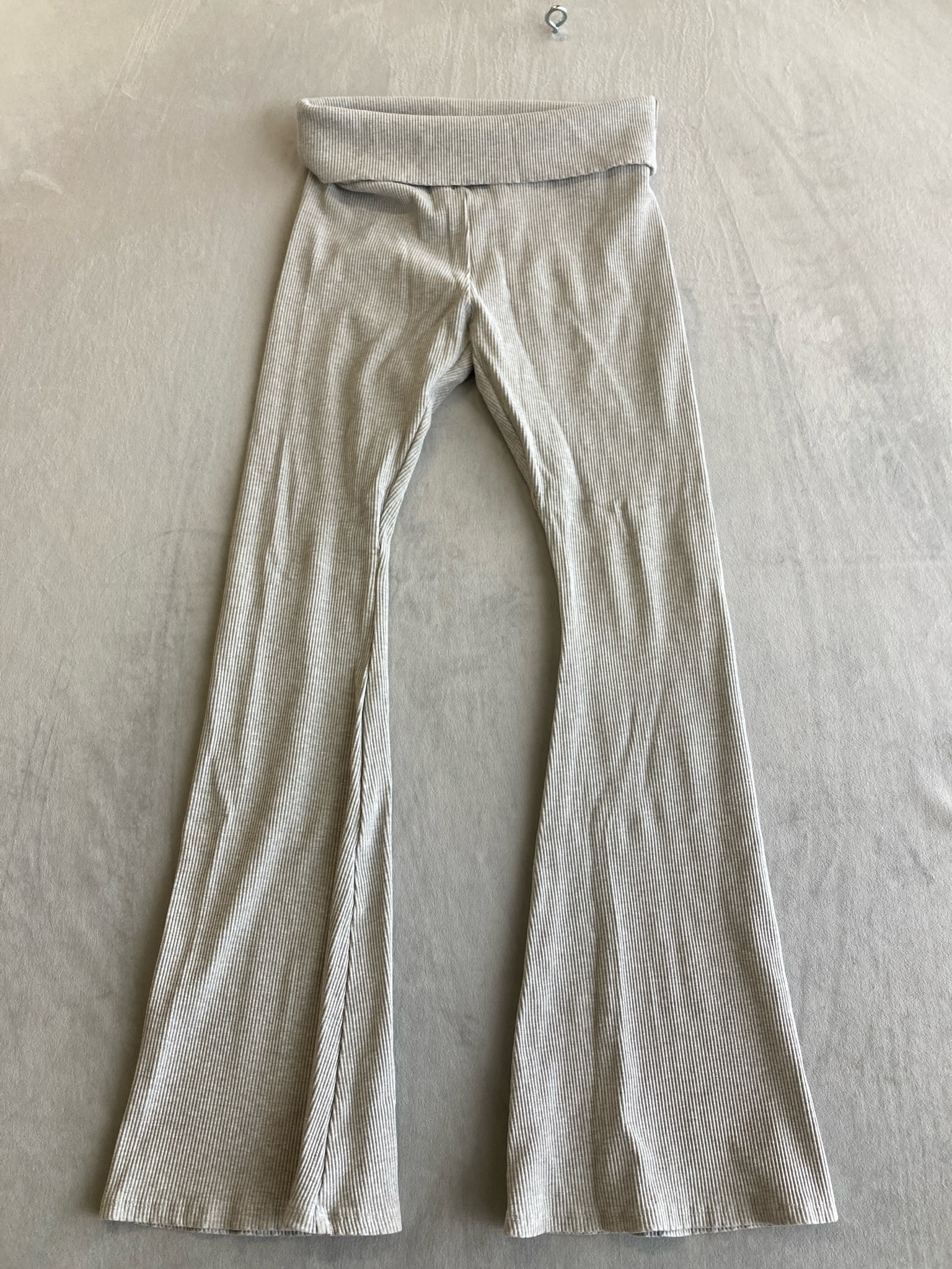 Forever 21 Light Heather Gray Ribbed Knit Pants Size M