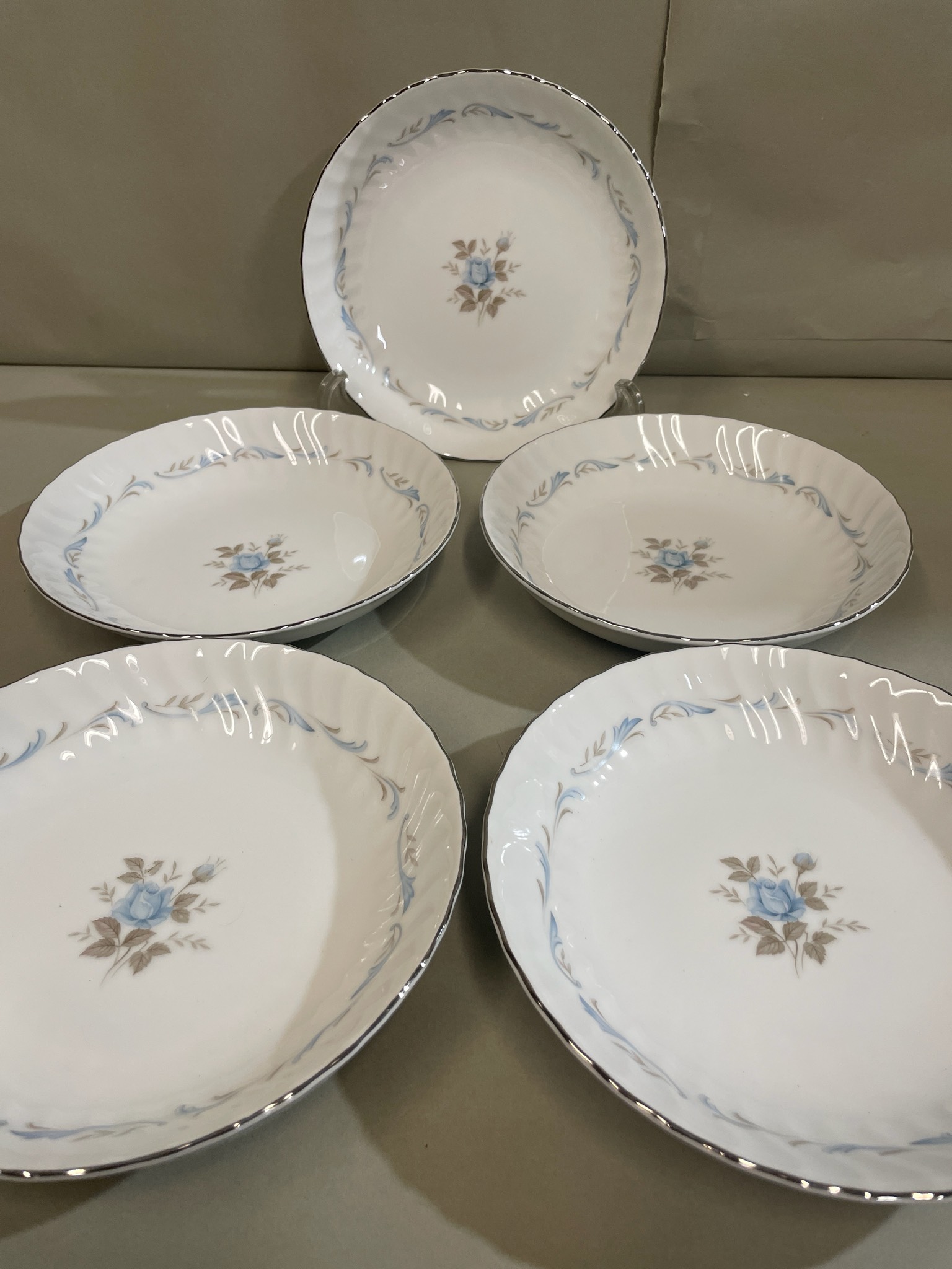 StyleHouse White Scalloped Soup Bowl