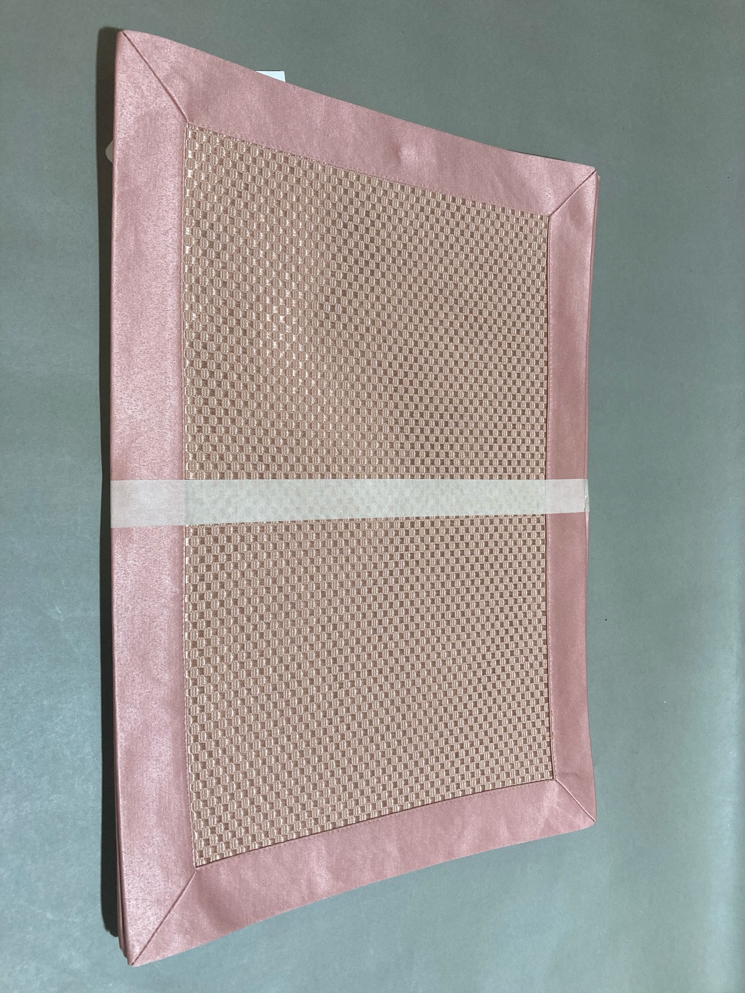 AMBROSIA Dusty Pink Woven Placemat Size M