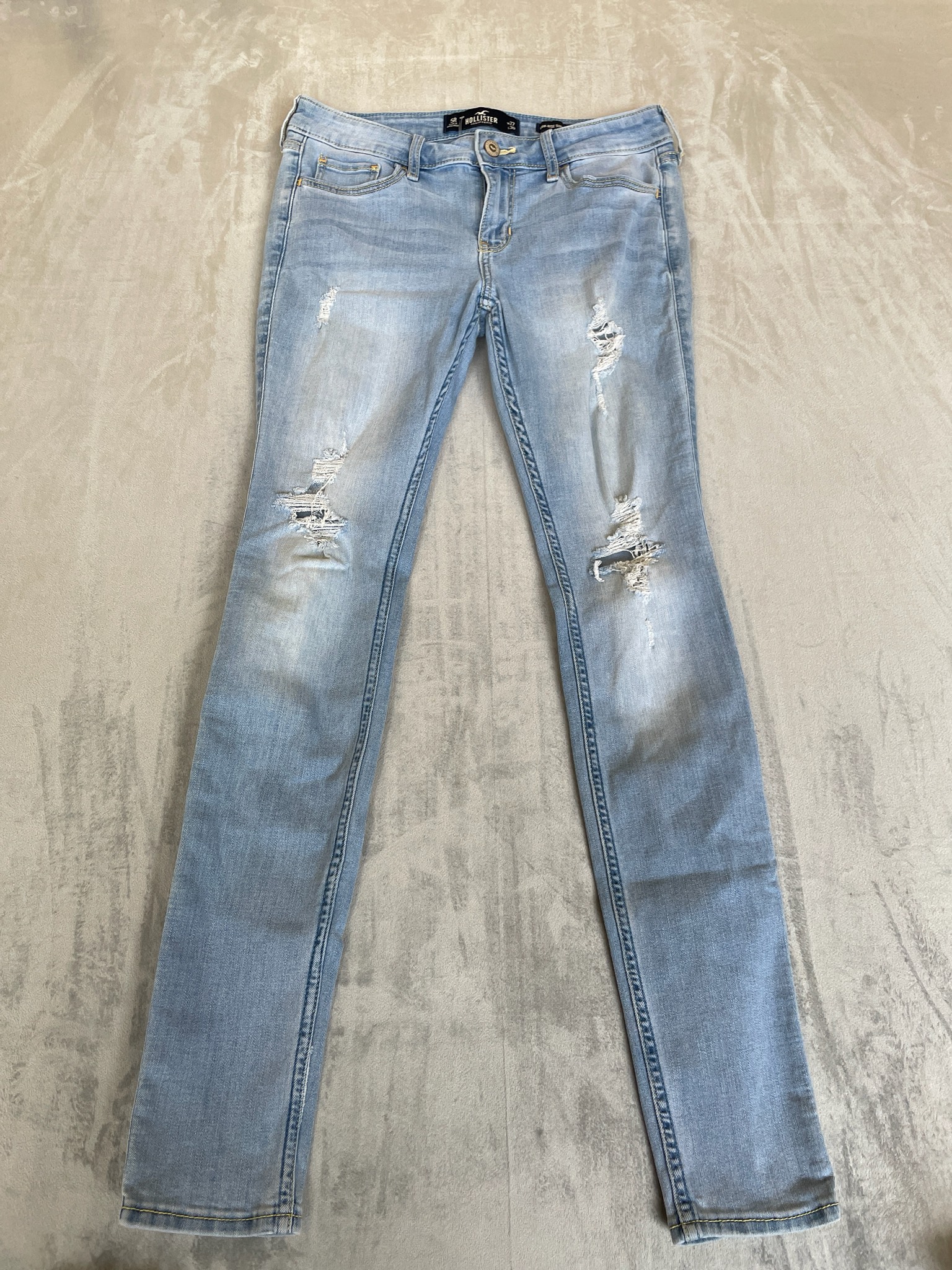 Hollister Light Blue Distressed Denim Jeans Size W27 L30
