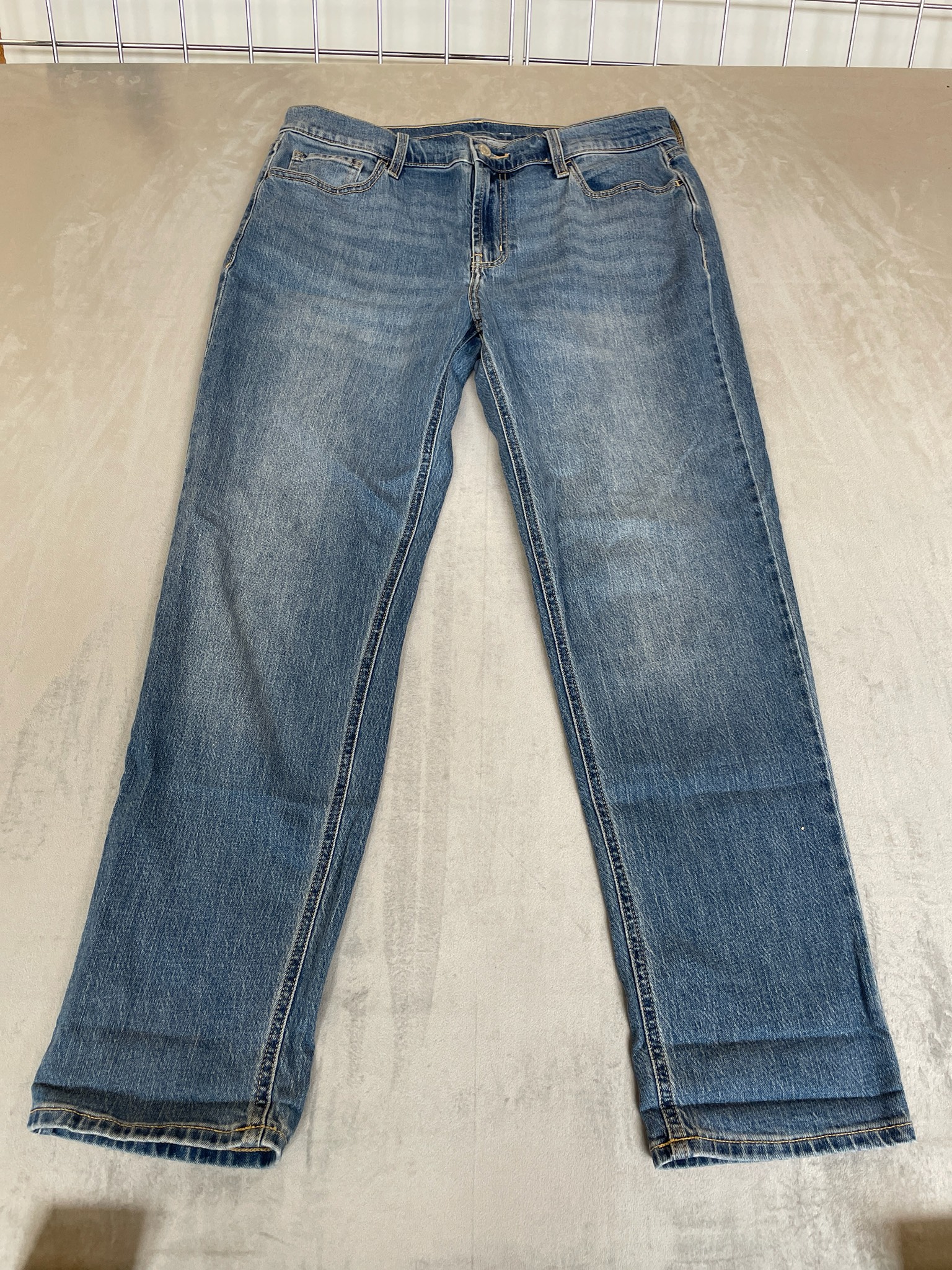 Old Navy Medium Blue Denim Boyfriend Jeans Size Size 10