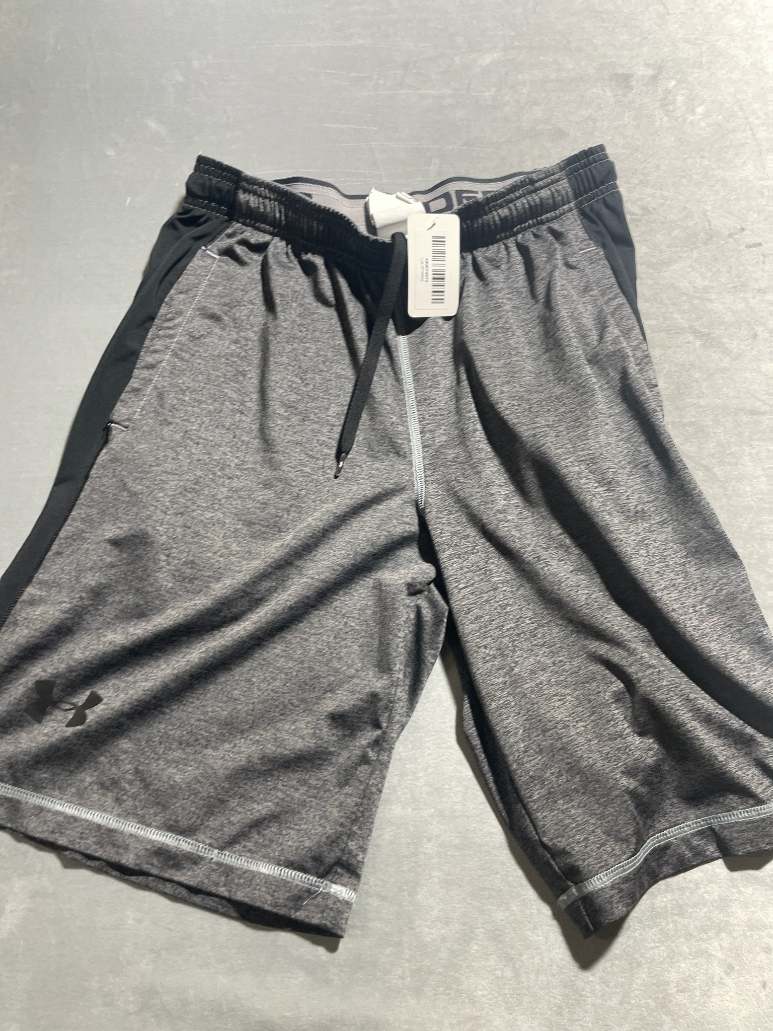 Under Armour Charcoal Heather Performance Knit Shorts Size Medium