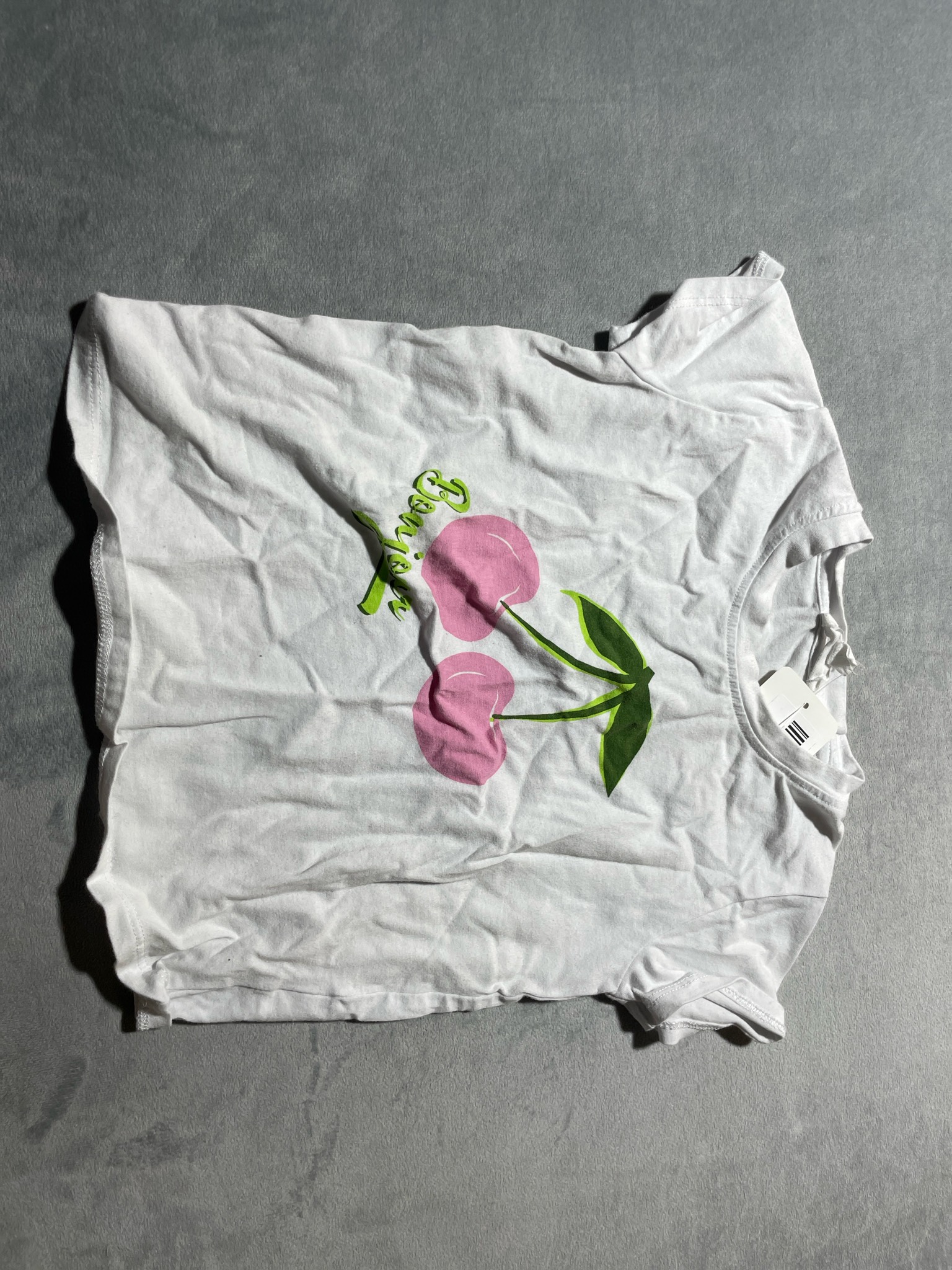 a loves a girl White graphic shirt size 6
