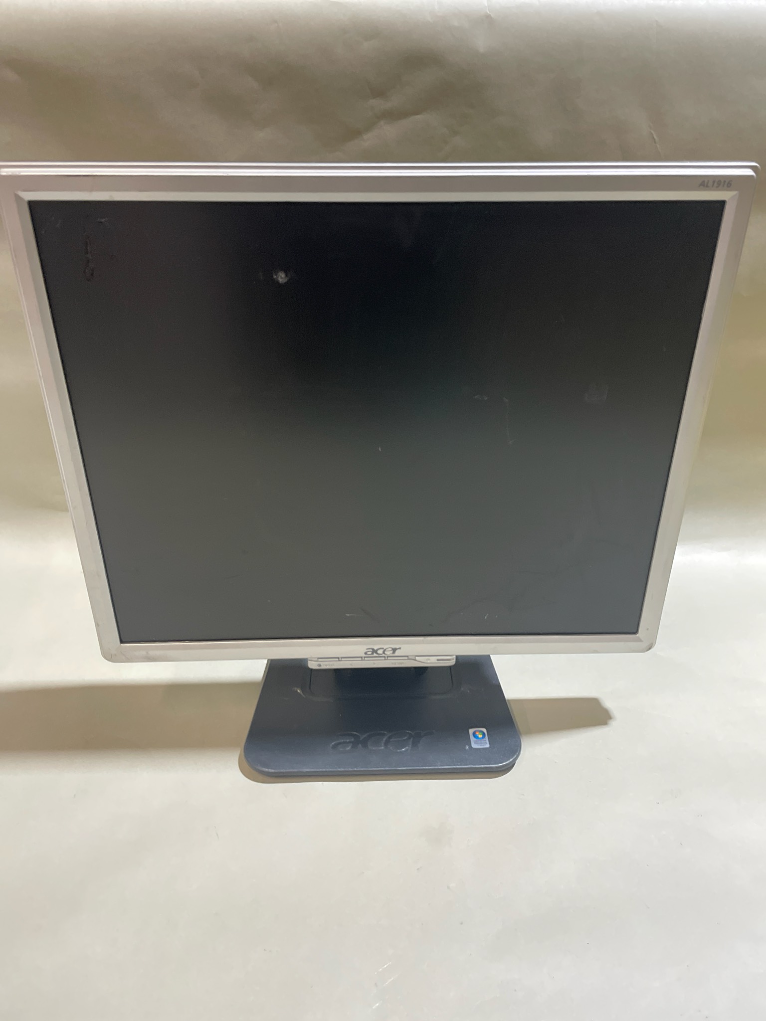 Acer Black Silver Bezel LCD Monitor