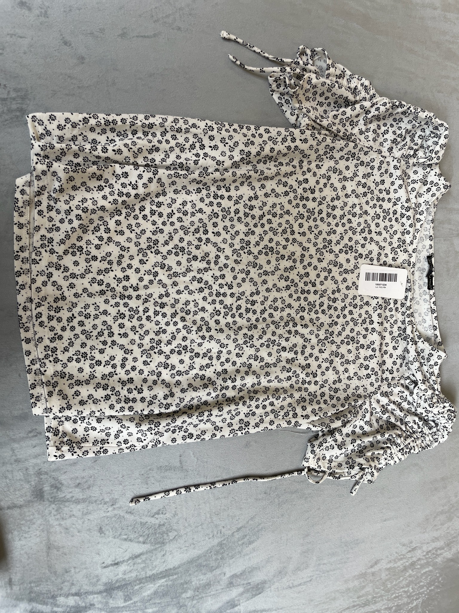 Adrianna Papell Off-White Ditsy Floral Woven Blouse