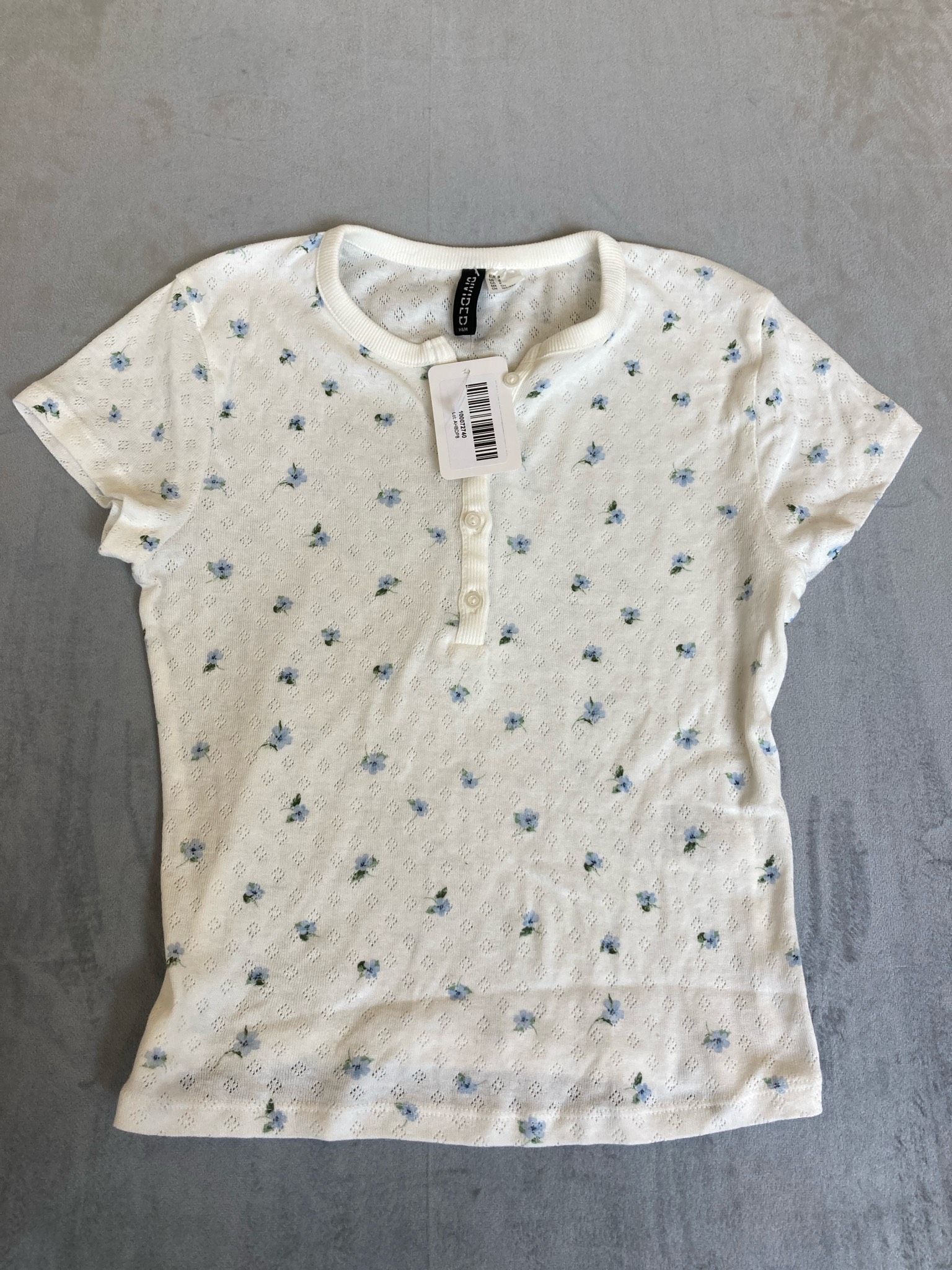 H&M Divided White Ditsy Floral Eyelet Knit Short Sleeve Top Size S