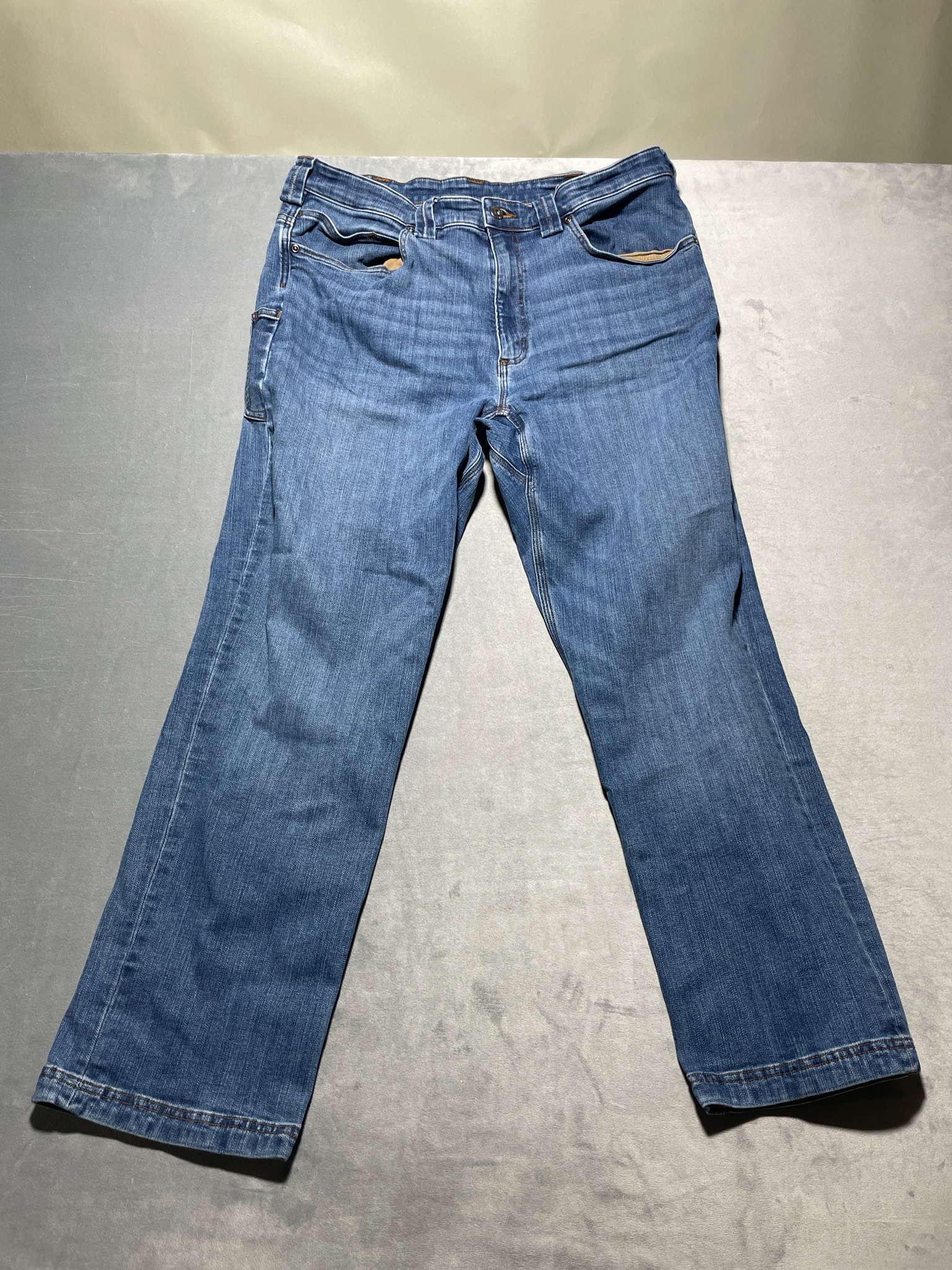 Duluth Trading Co Medium Blue cotton blend jeans size 36x30