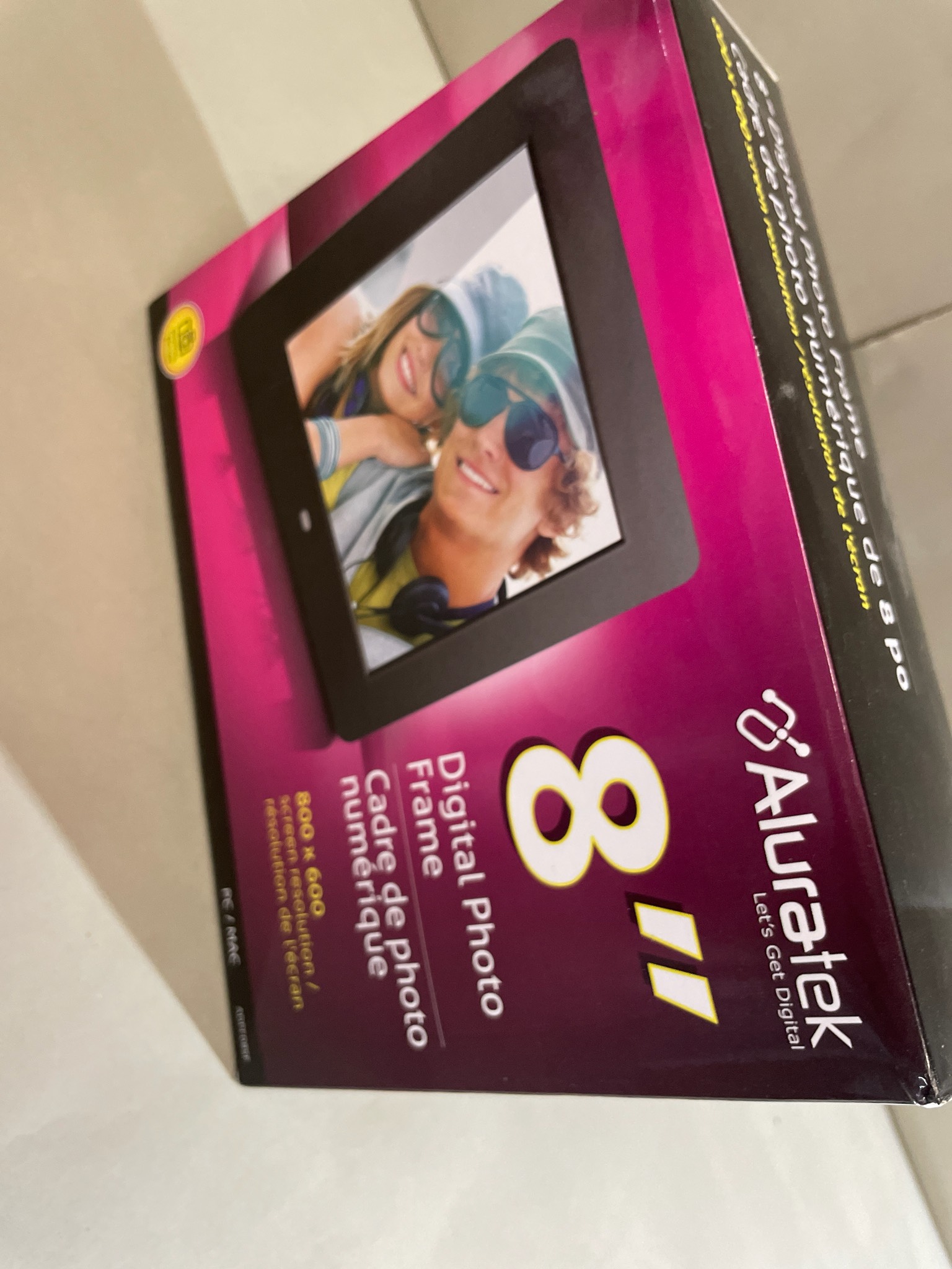 Aluratek Black Digital Photo Frame Size 8"