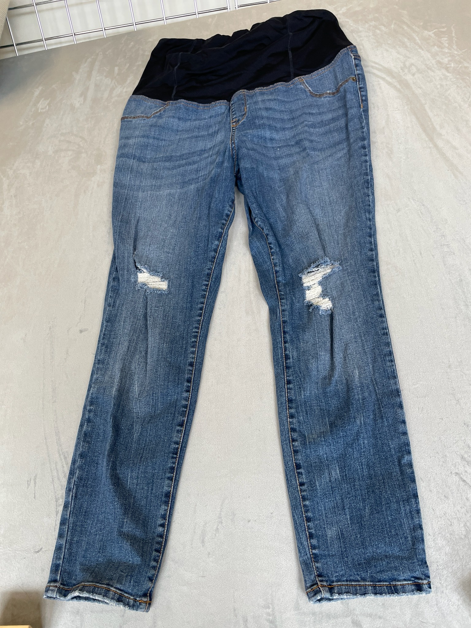 Ingrid & Isabel Medium Blue Denim Maternity Skinny Jeans Size Size 16