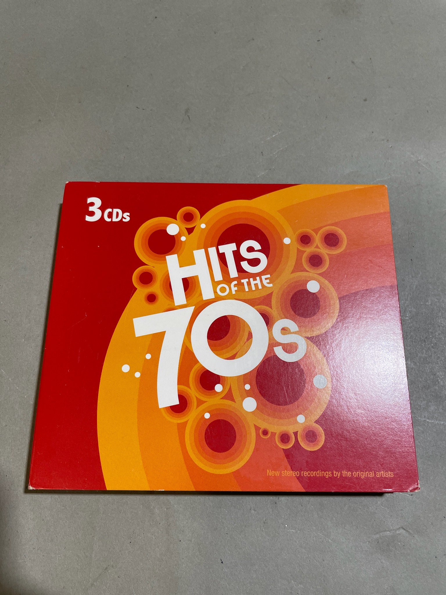 Hits of the 70s Red Orange 3-CD Compilation Size 3 CDs