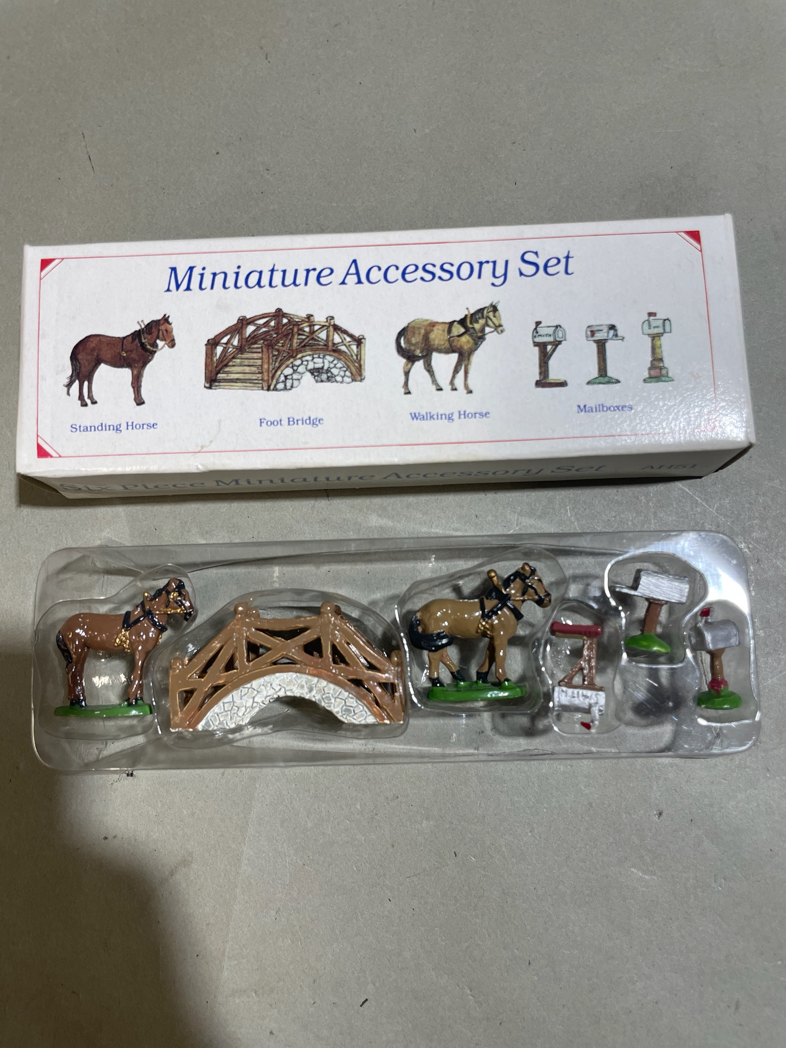 Liberty Falls Brown Painted Miniature Accessory Set