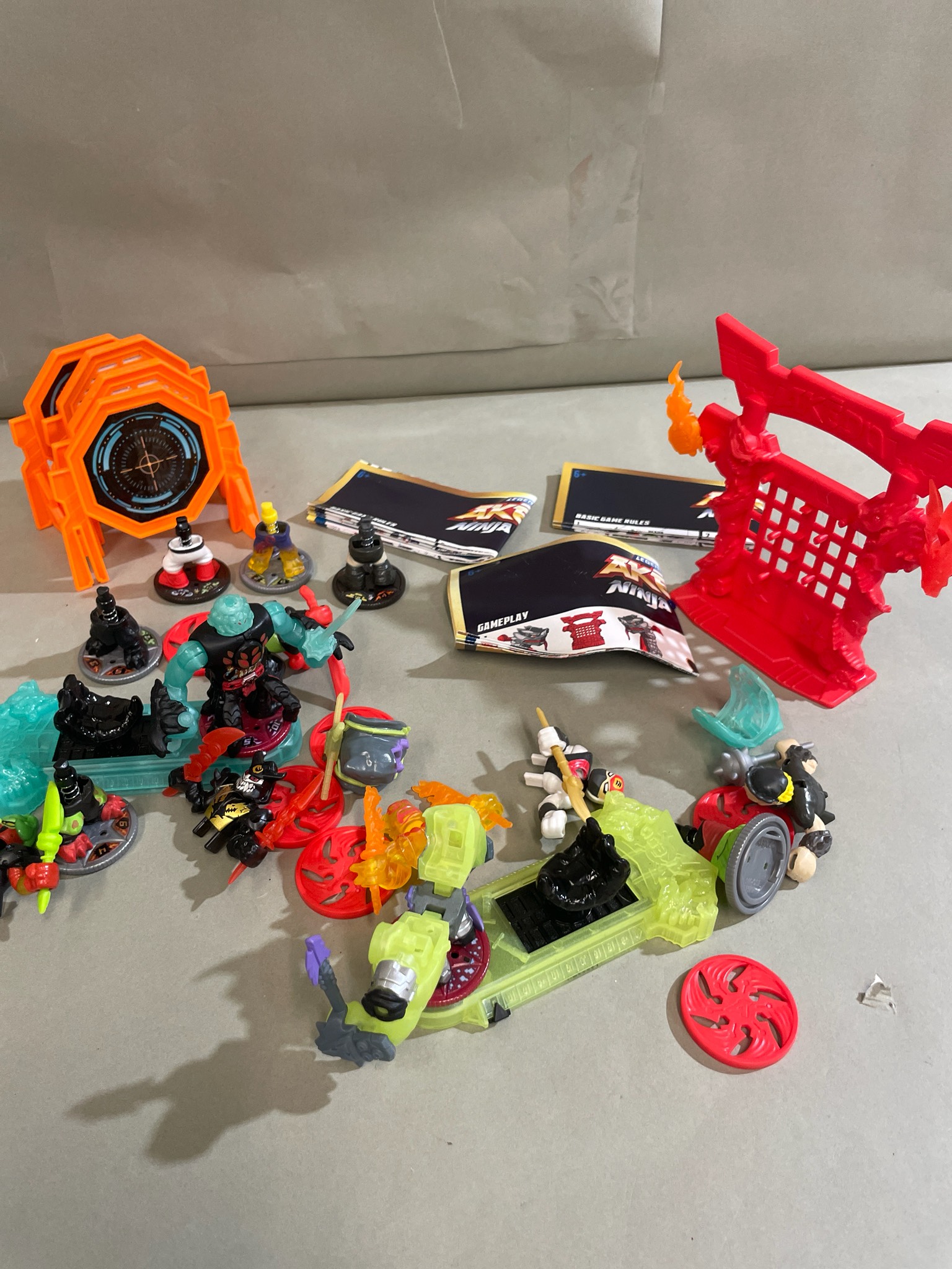 Red Orange Teal Toy Figures Playset Lot