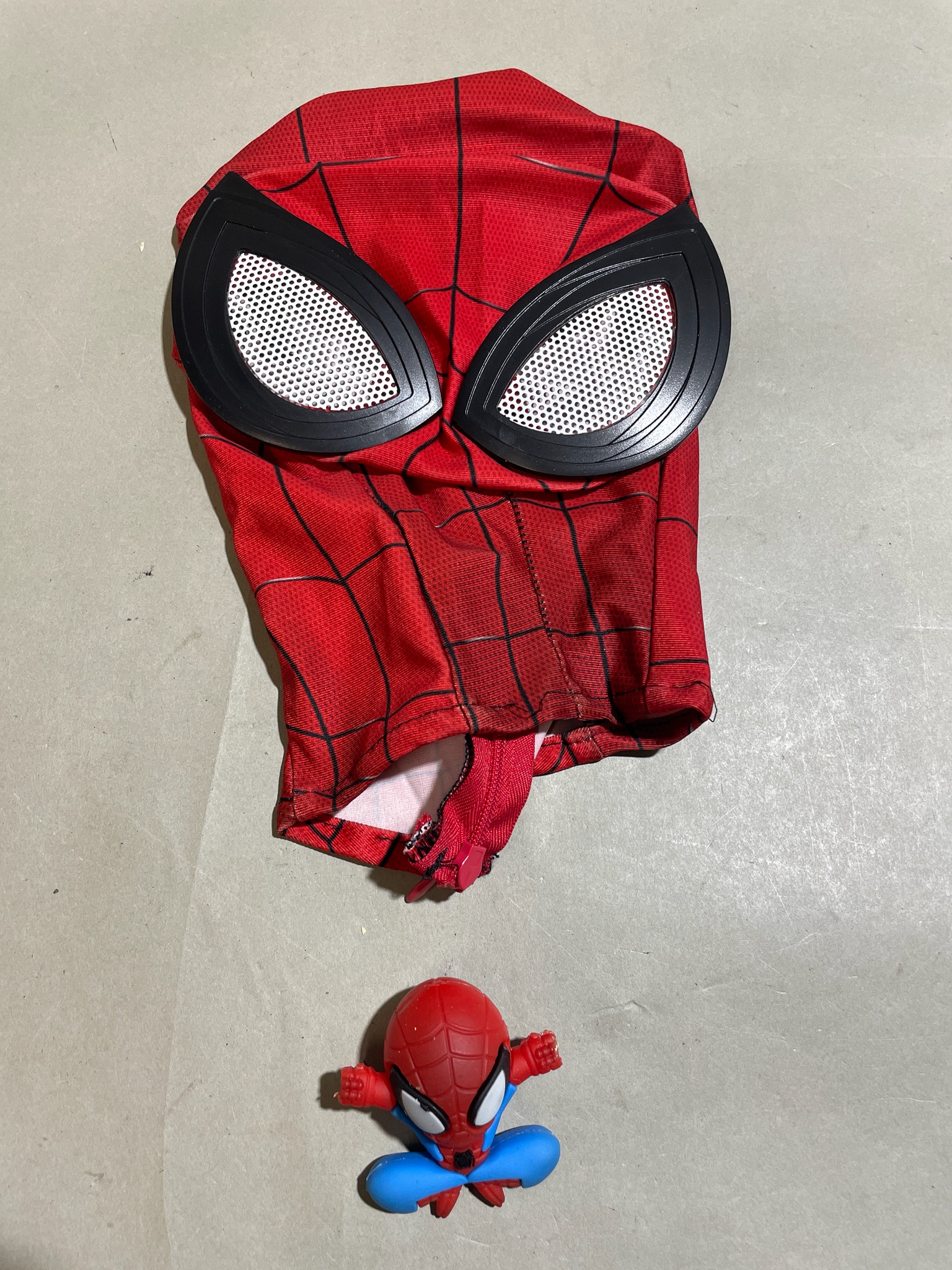 Red Web Print Synthetic Knit Hood Size Kids