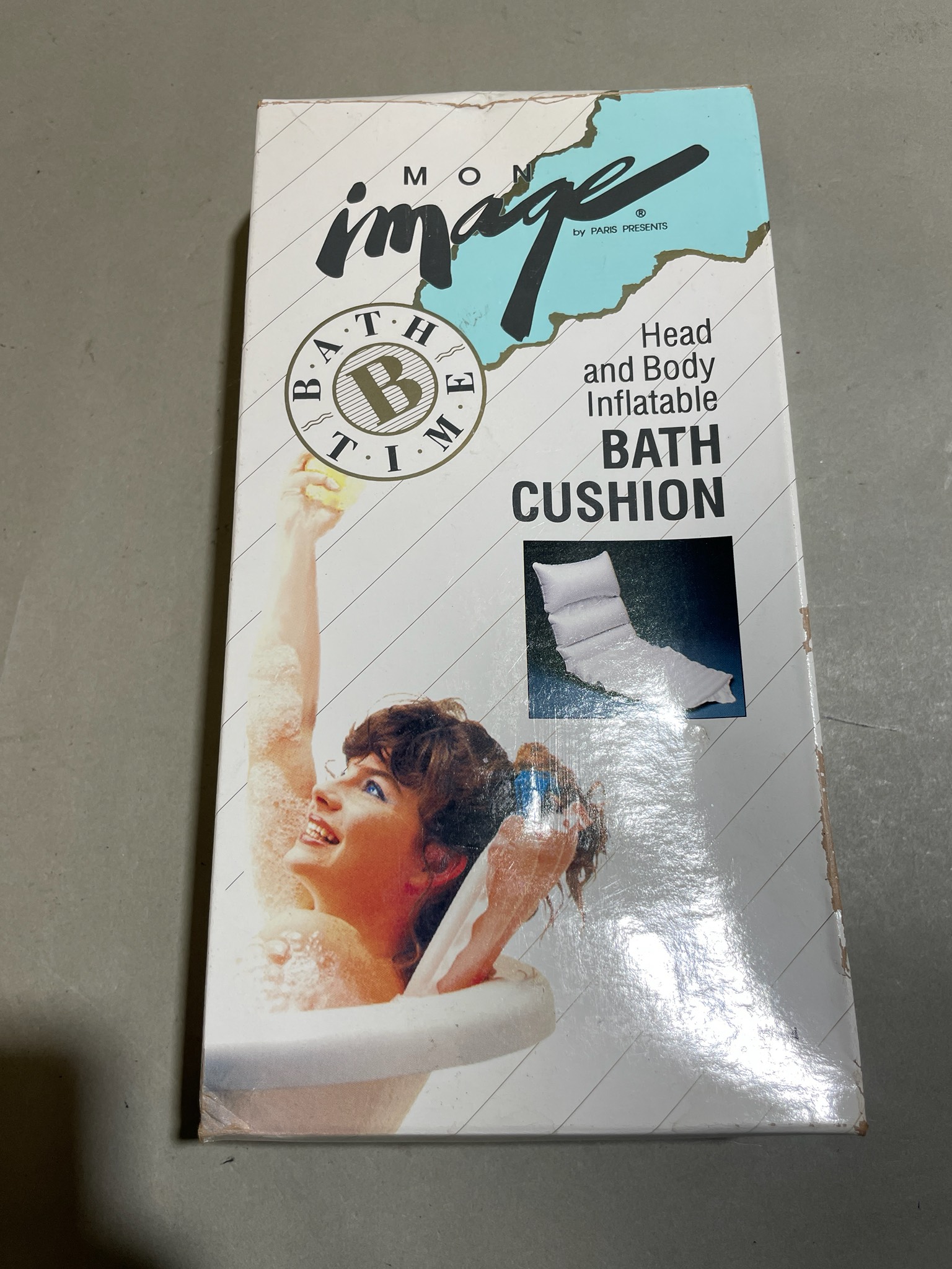 Mon Image White Head and Body Inflatable Bath Cushion