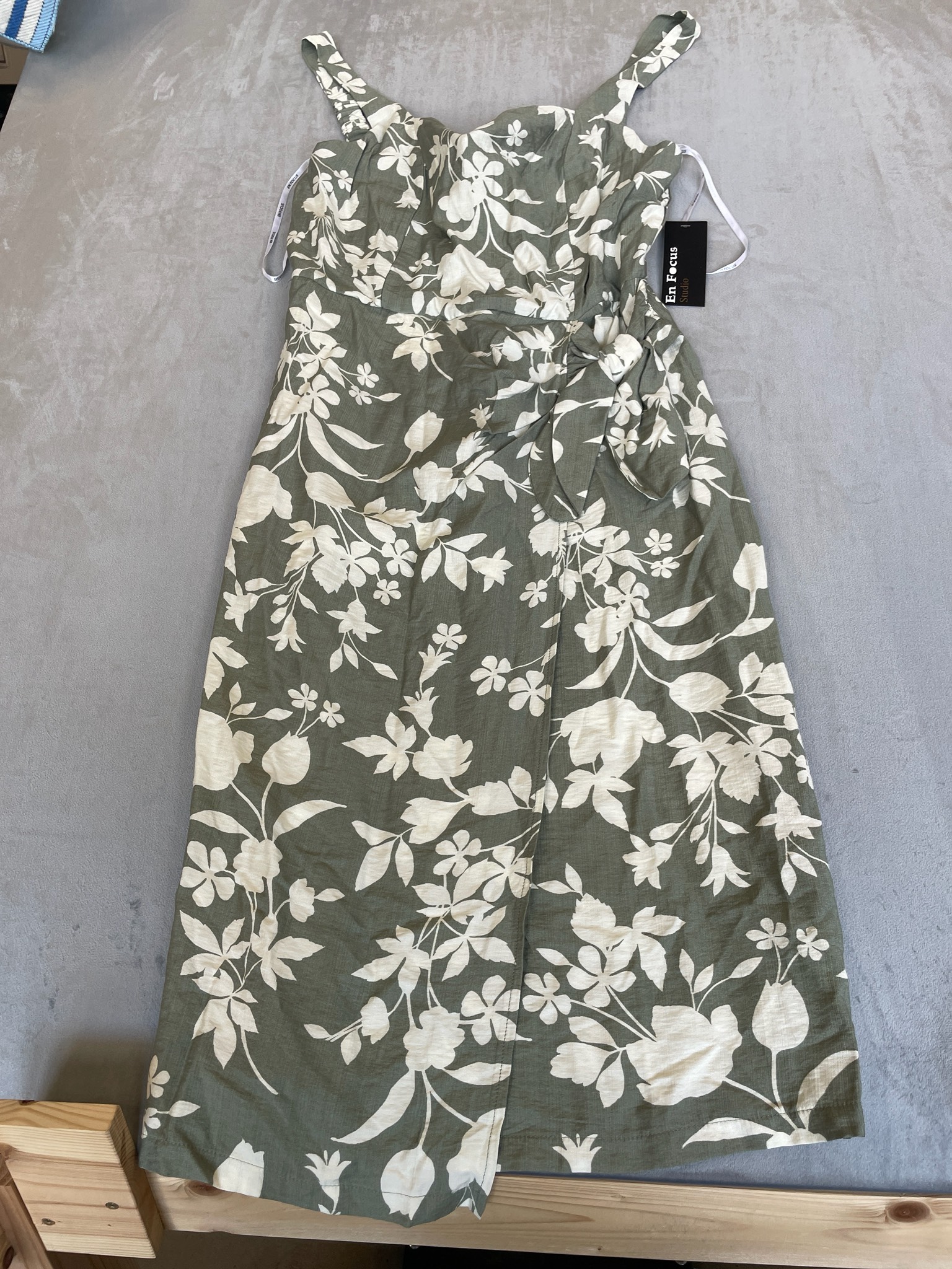 En Focus Studio Olive Green Floral Textured Woven Dress Size Size 10