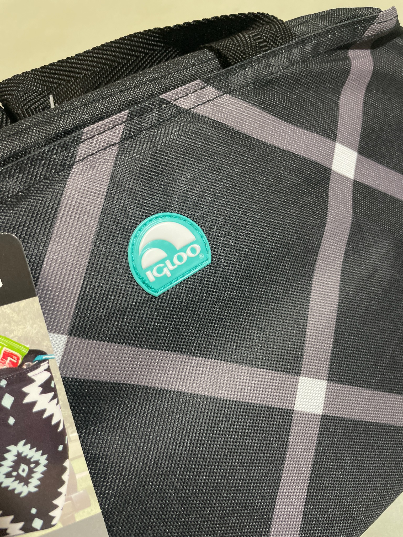 Igloo Black Plaid Insulated Cooler Tote Size Mini Tote 8