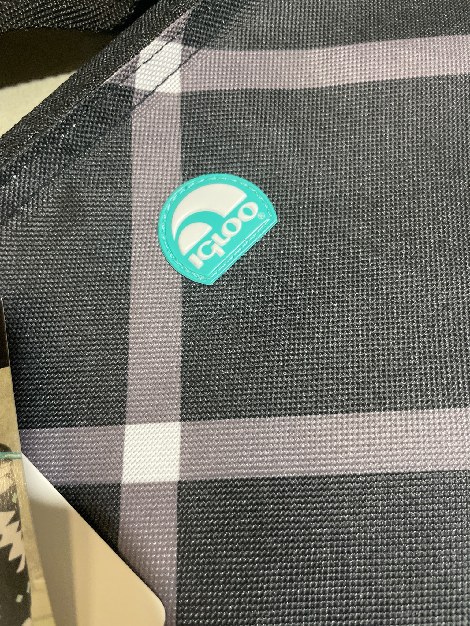 Igloo Black Plaid Insulated Mini Tote Size 8