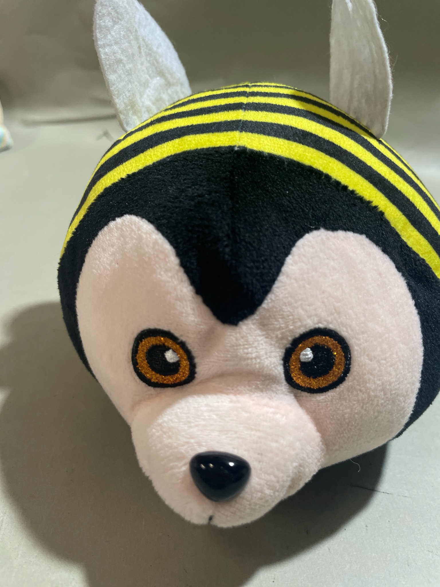US FUN MACHINES Yellow Black Striped Bee Plush