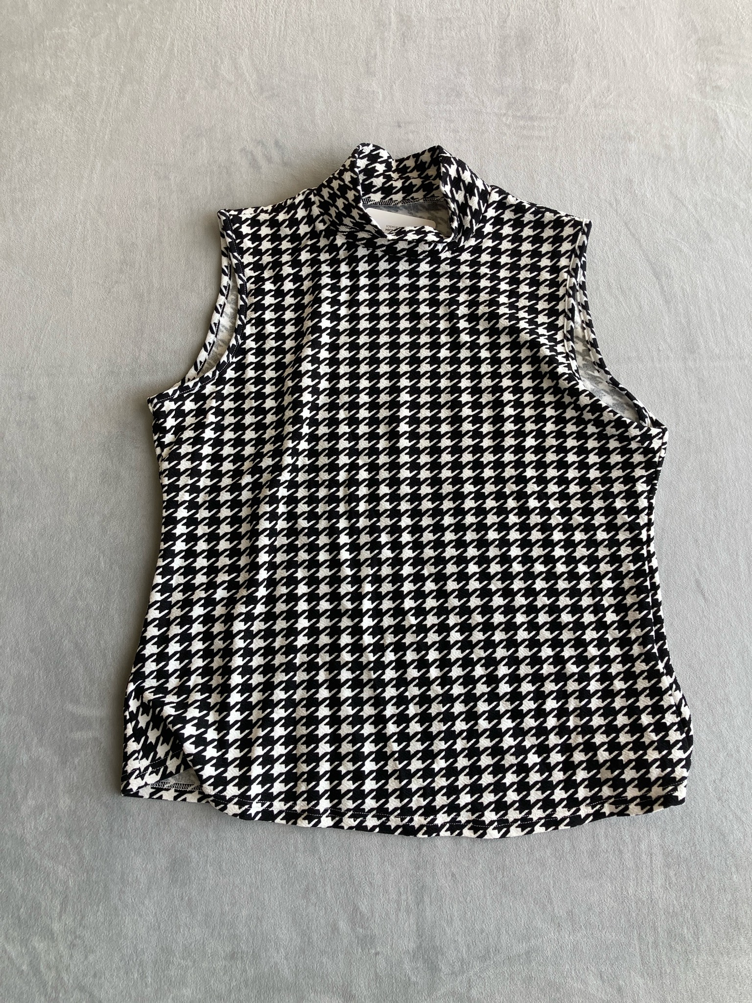 Black and White Houndstooth Polyester-Spandex Mock Neck Top Size XL