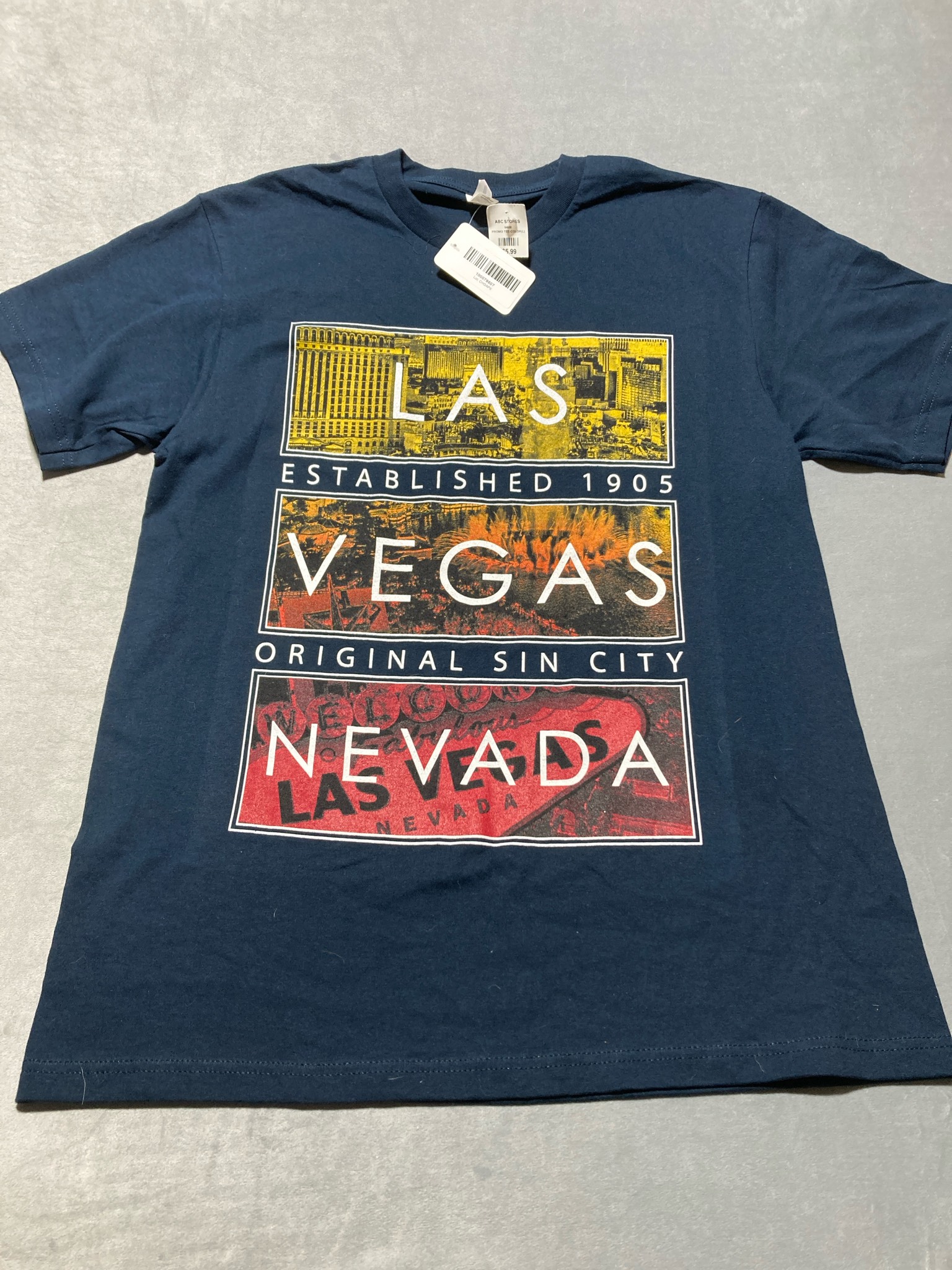 IDEAL Navy Graphic T-Shirt Size M
