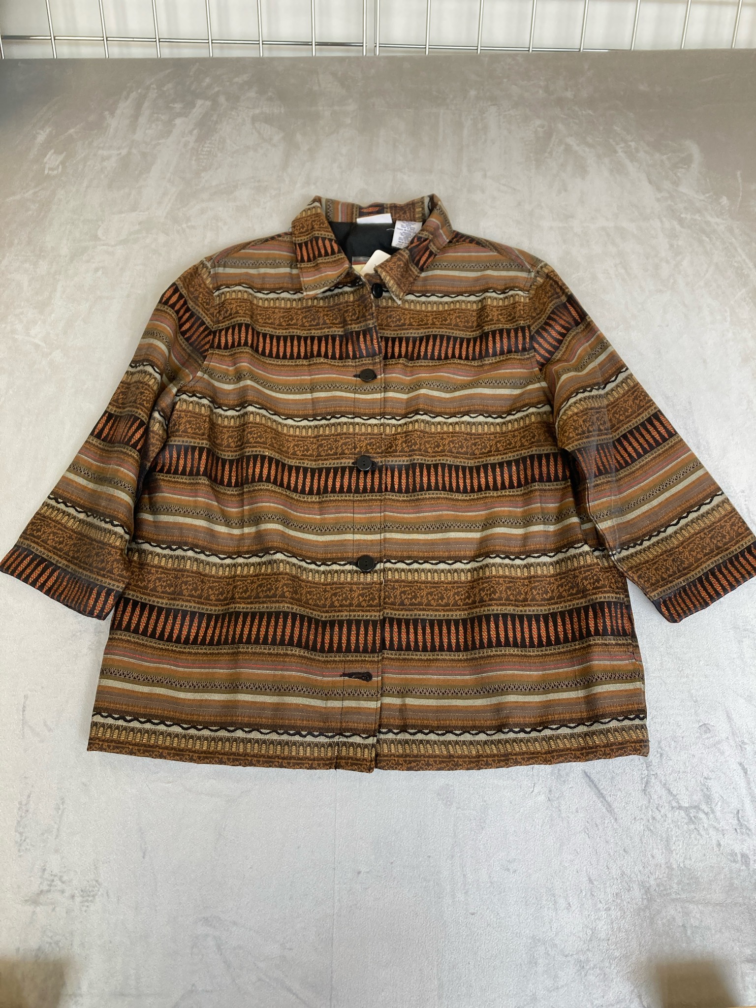 White Stag Brown Tribal Woven Polyester-Rayon Jacket Size Medium (8/10)
