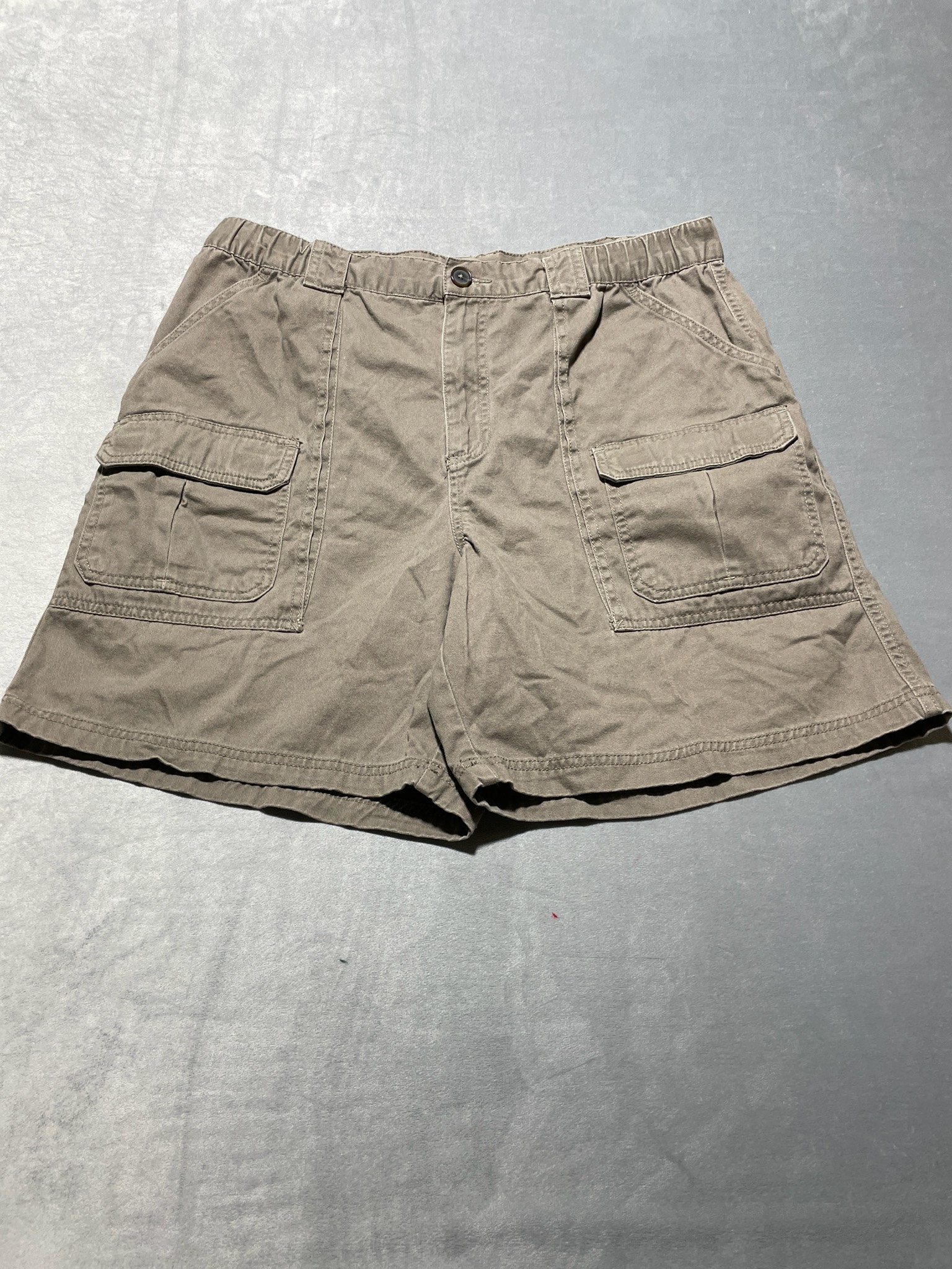 Croft & Barrow Khaki Cotton Twill cargo Shorts Size 36