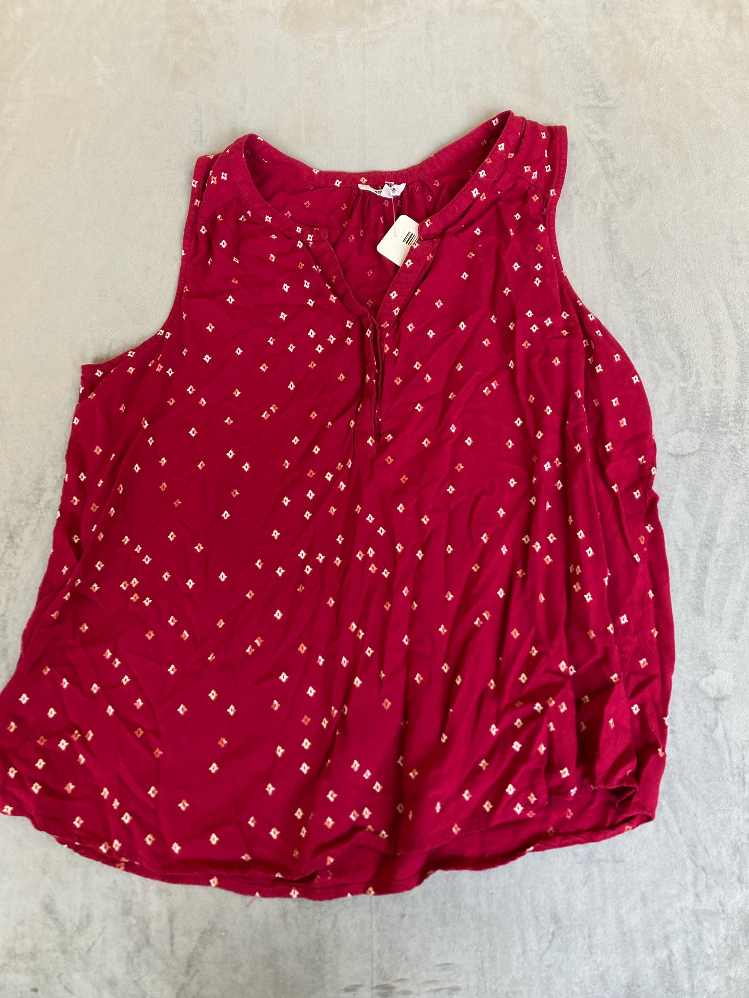SONOMA Goods For Life Red Diamond Rayon Sleeveless Blouse Size Large